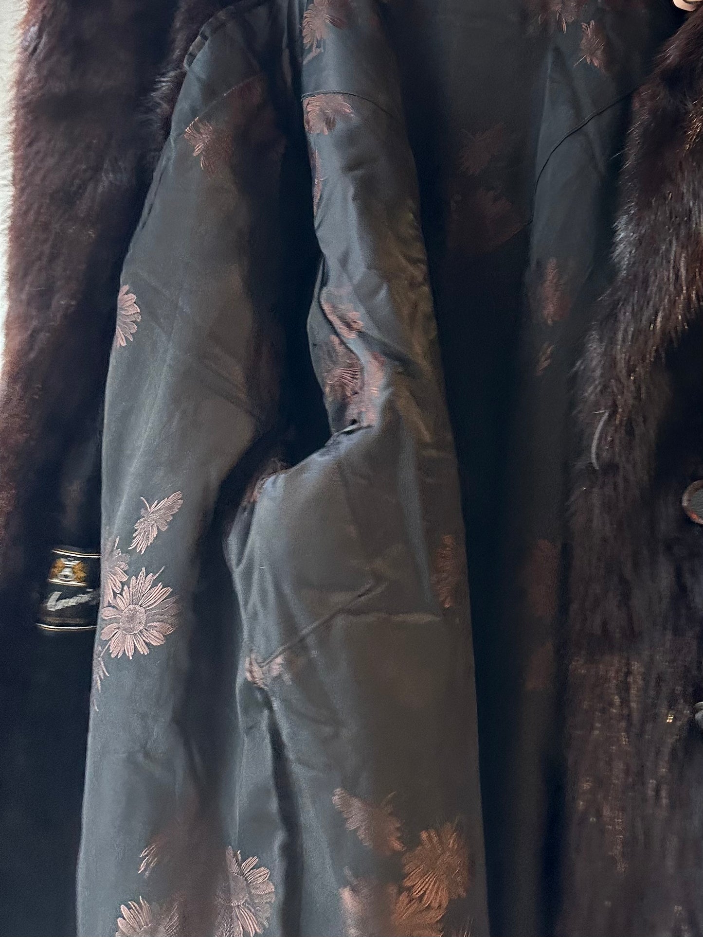 80s 'American Fur Limited' Authentic Fur Jacket / Medium