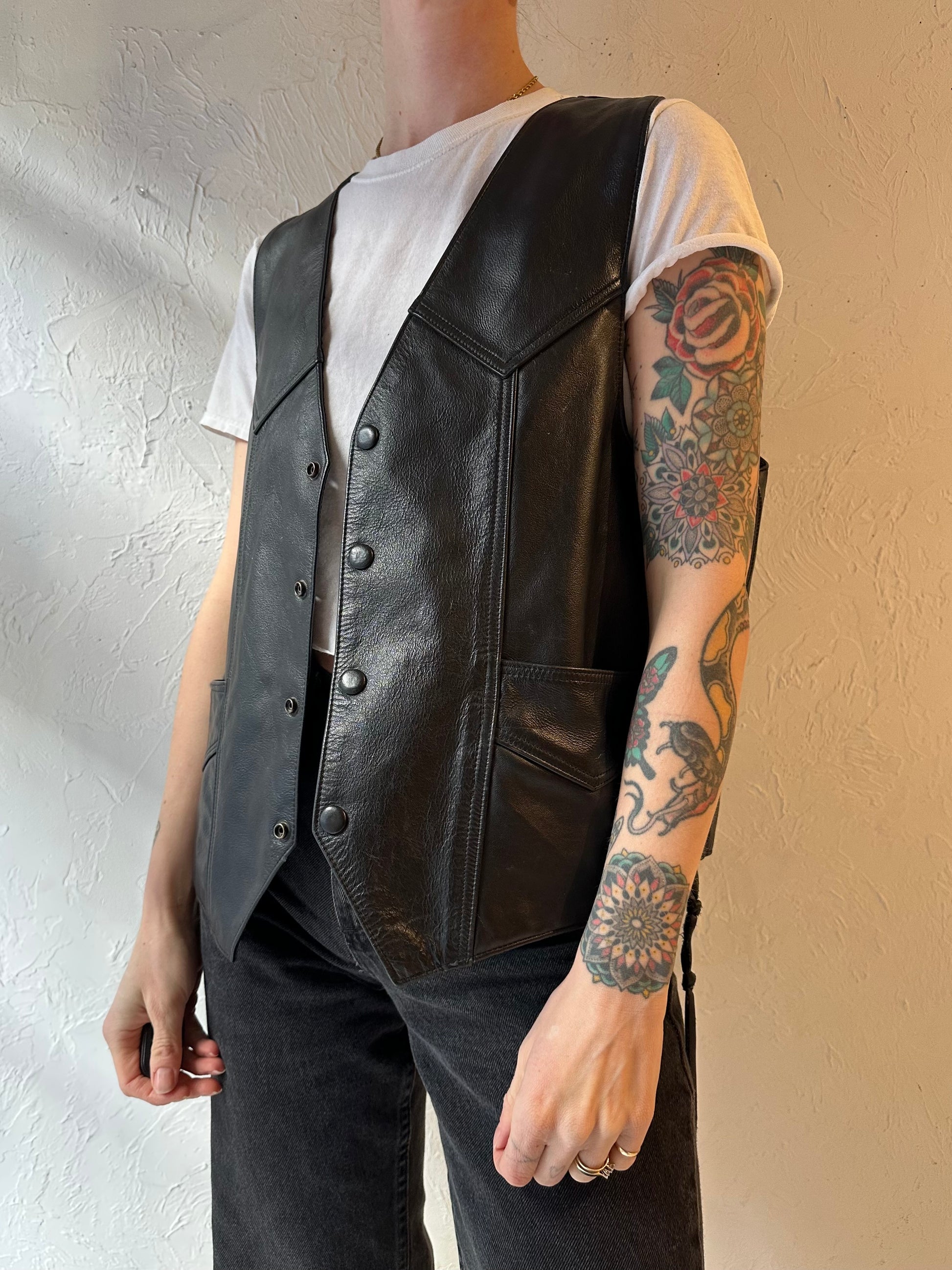 90s ‘Genuine Leather’ Black Biker Vest / Large