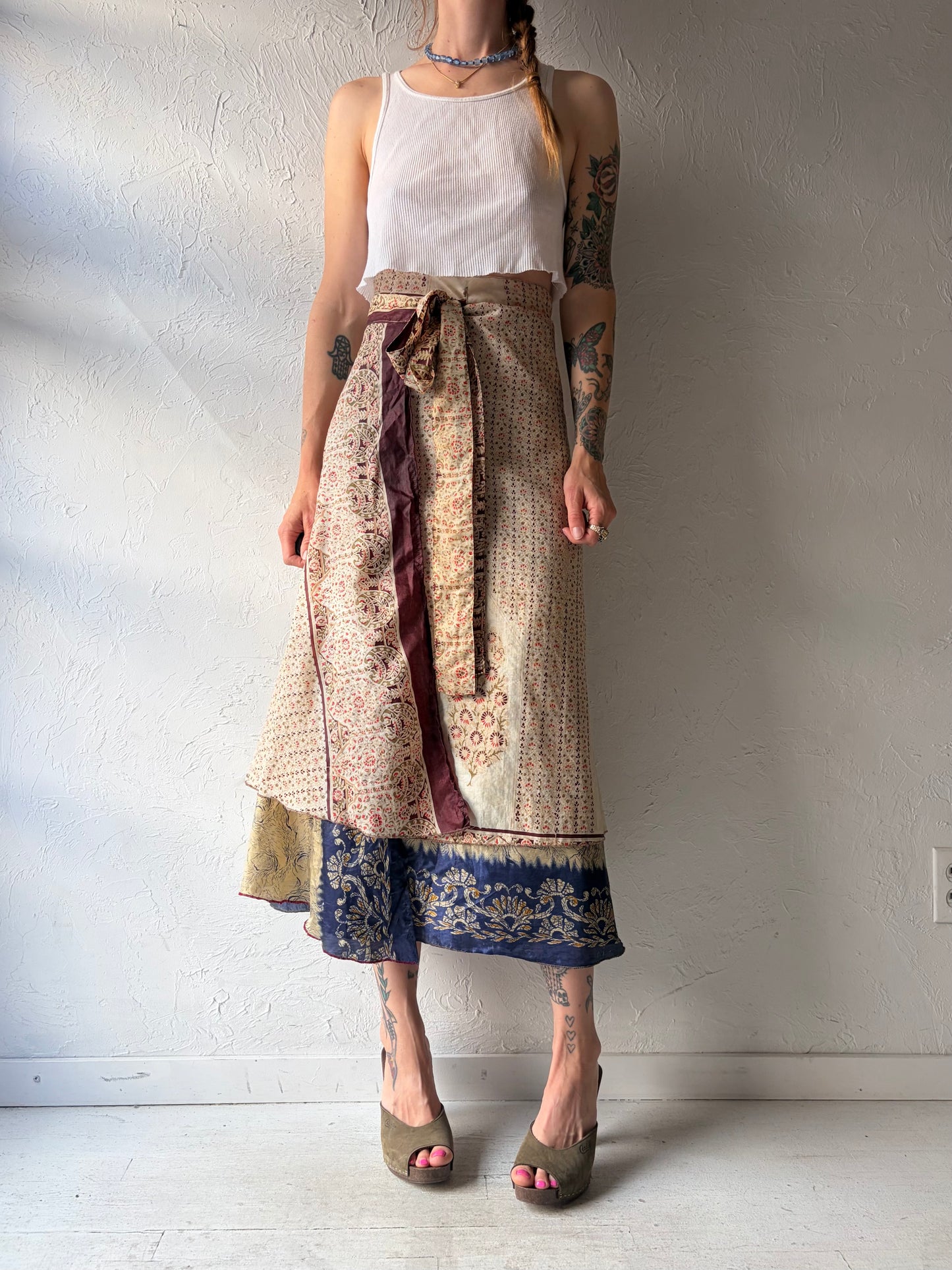 Vintage Patterned Wrap Skirt / Small - Large