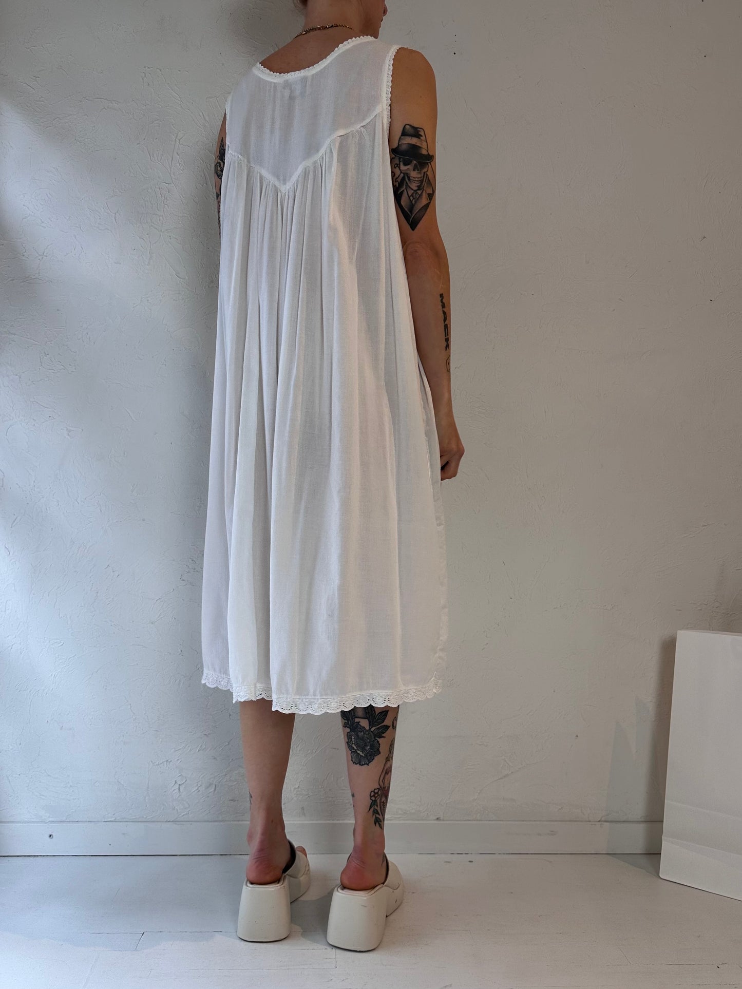 90s 'French County' White Cotton Midi Dress / Large