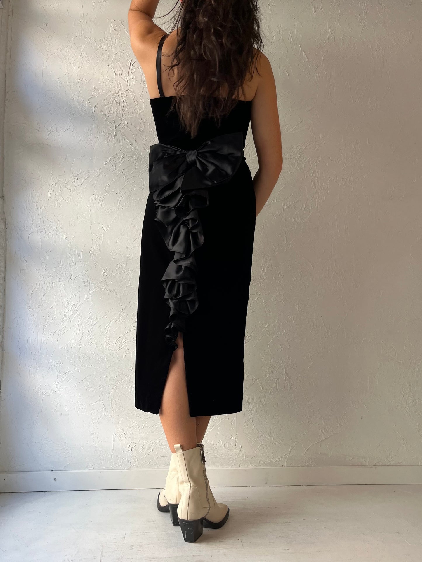 Vintage Black Velvet Evening Dress / Small