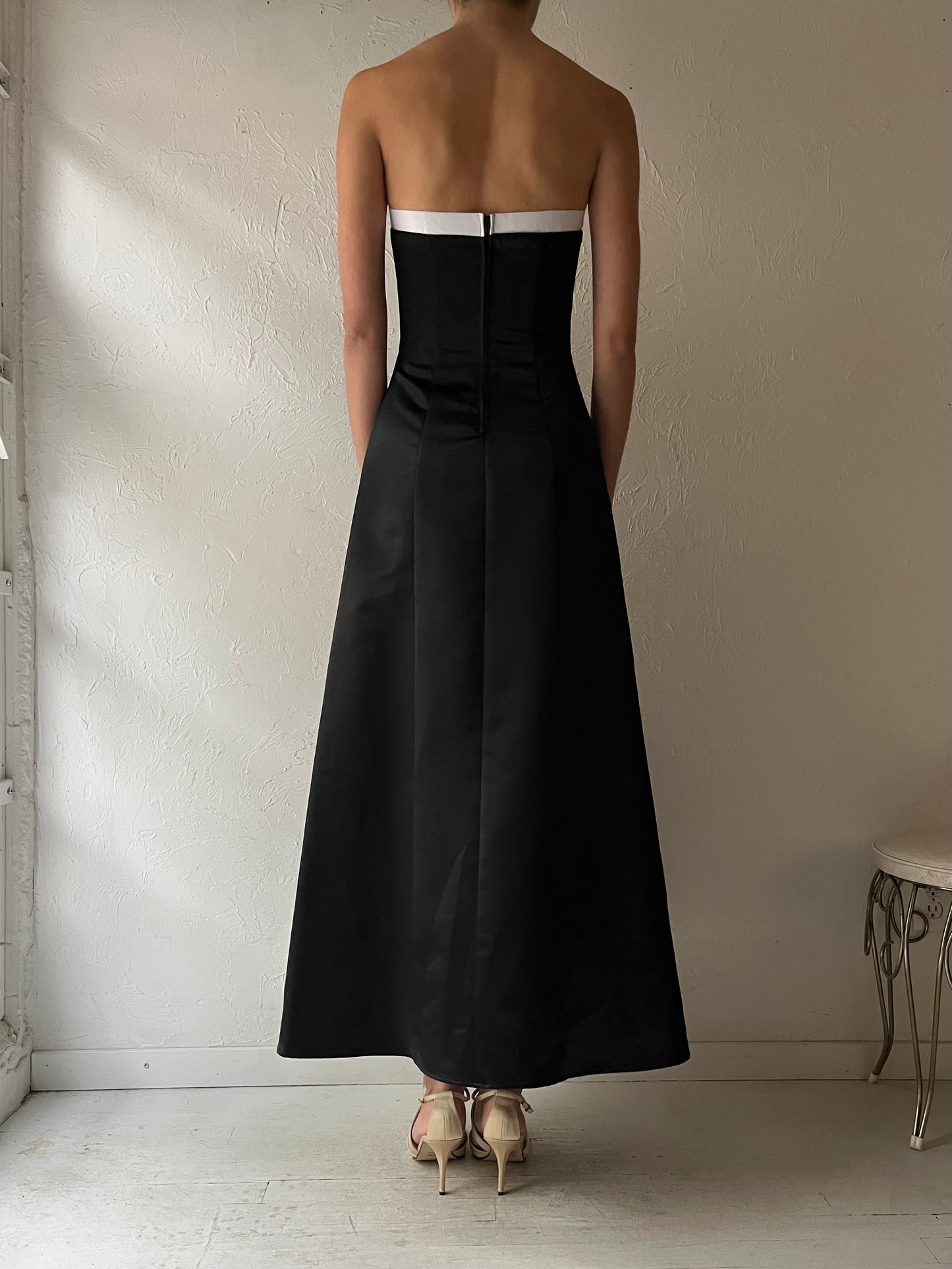 Y2k 'Aspen' Black and White Strapless Dress / Small