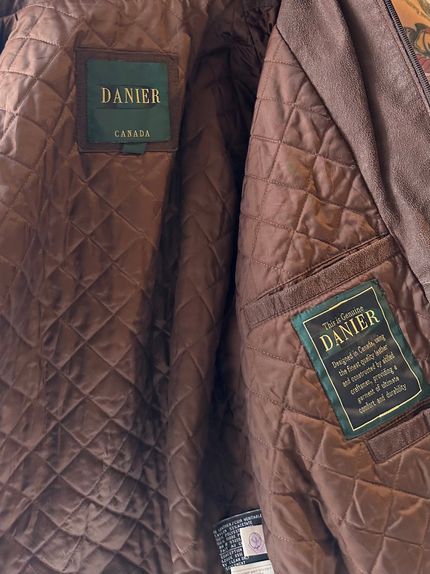 90s ‘Danier’ Brown Leather Bomber Jacket / Large