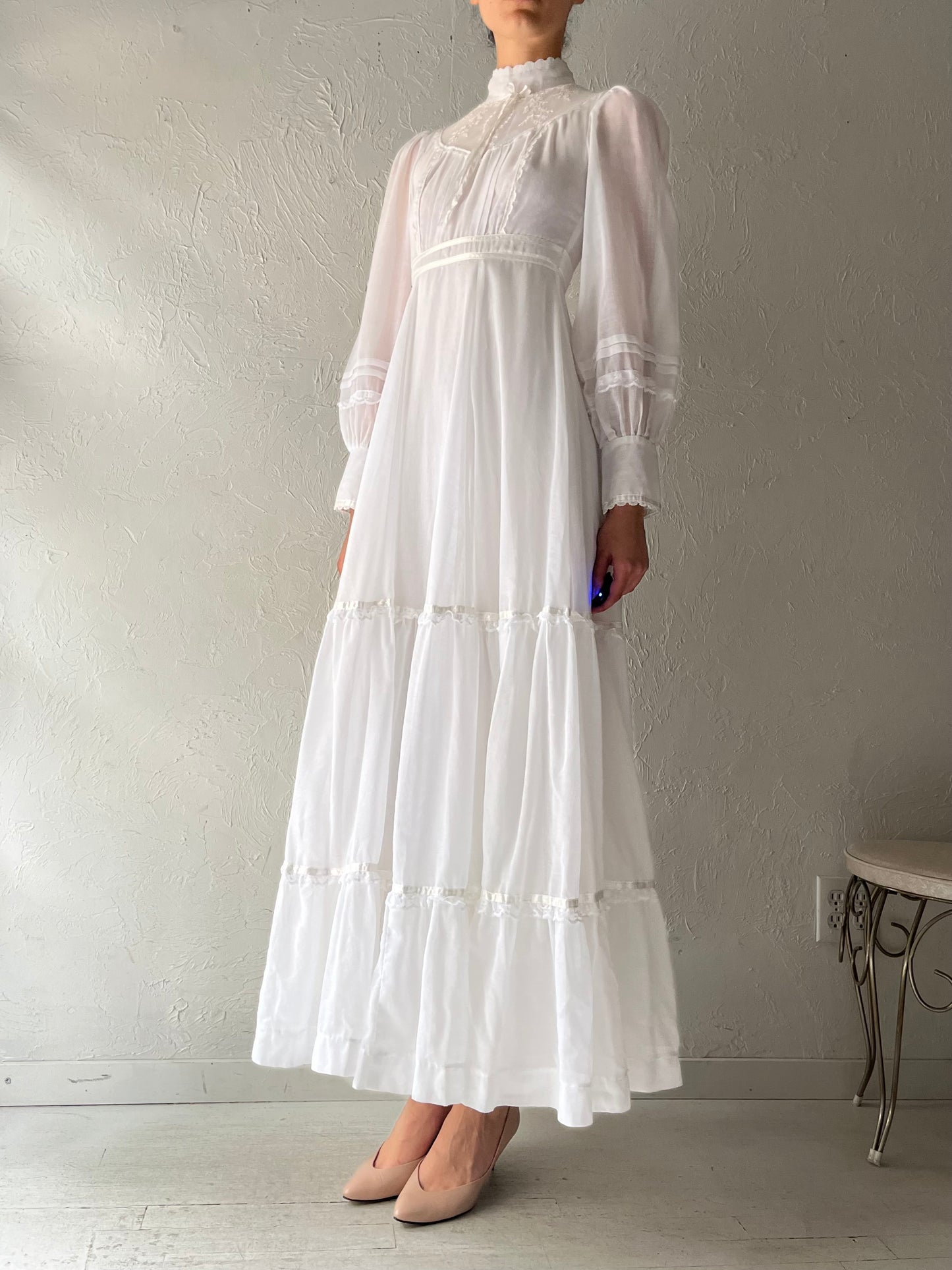 Vintage White Romantic Peasant Cottagecore Formal Wedding Dress / XSmall