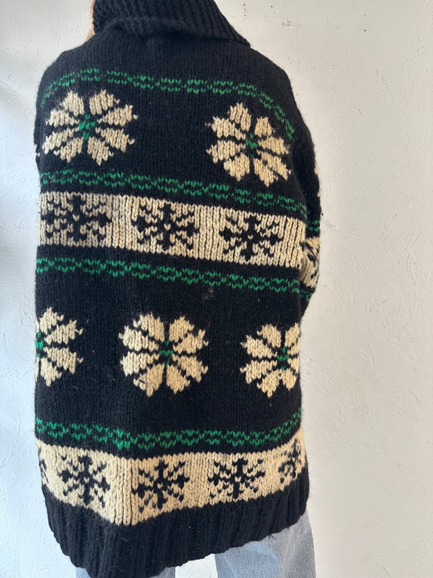 Vintage Hand Knit Chunky Wool Sweater / Large