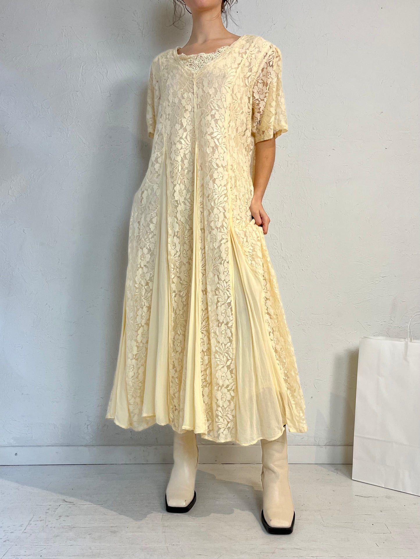 90s 'Olivia' Cream Lace Dress / Large