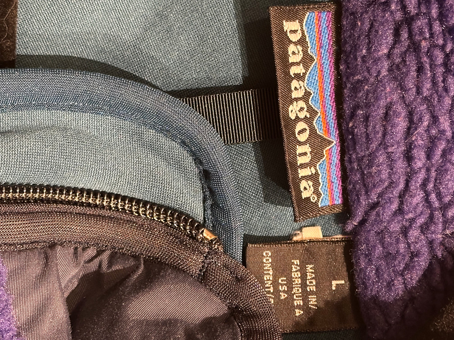 90s ‘Patagonia’ Purple Fleece Jacket / Large