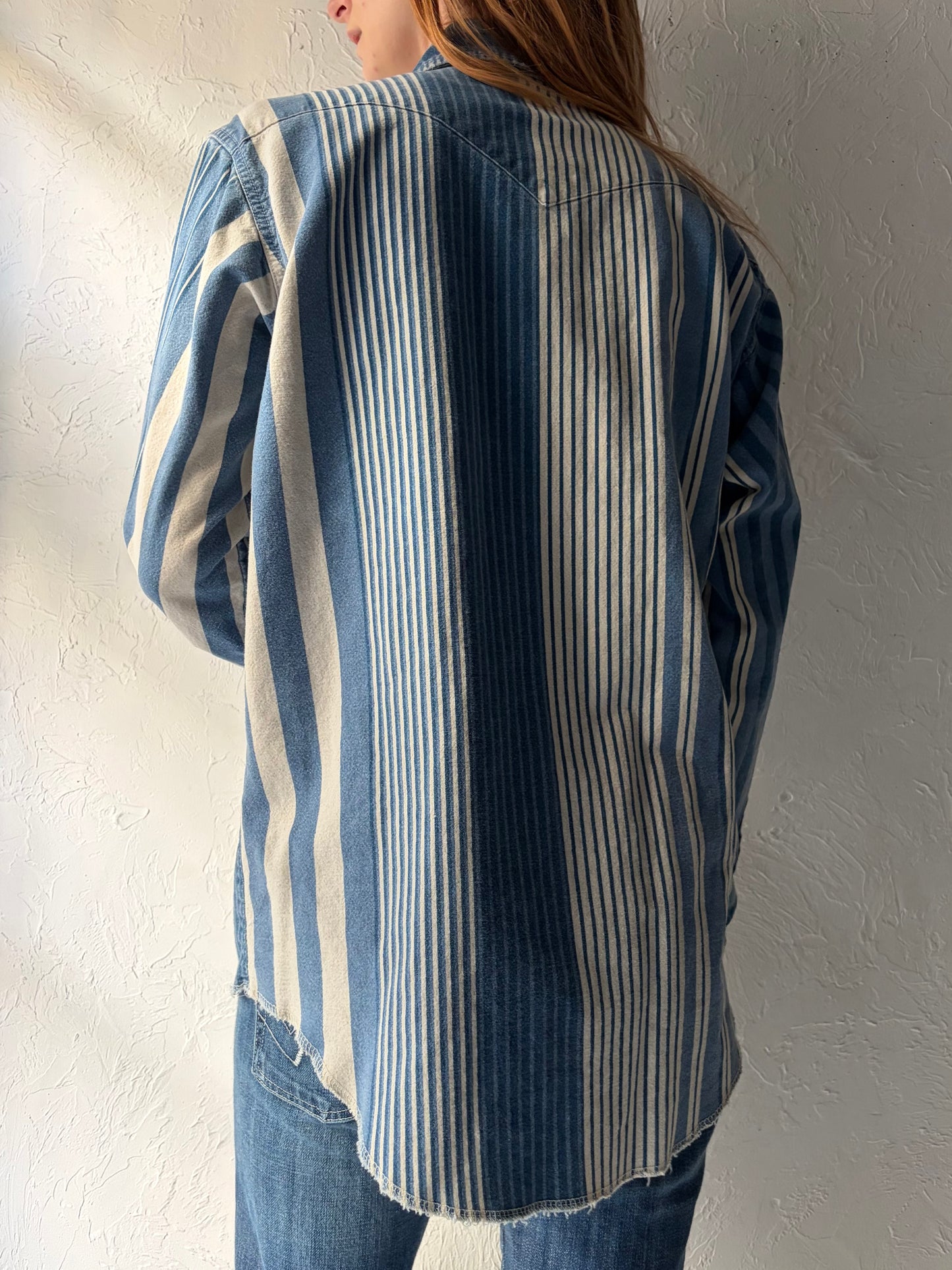 90s 'Wrangler' Denim Pearl Snap Western Shirt / Medium