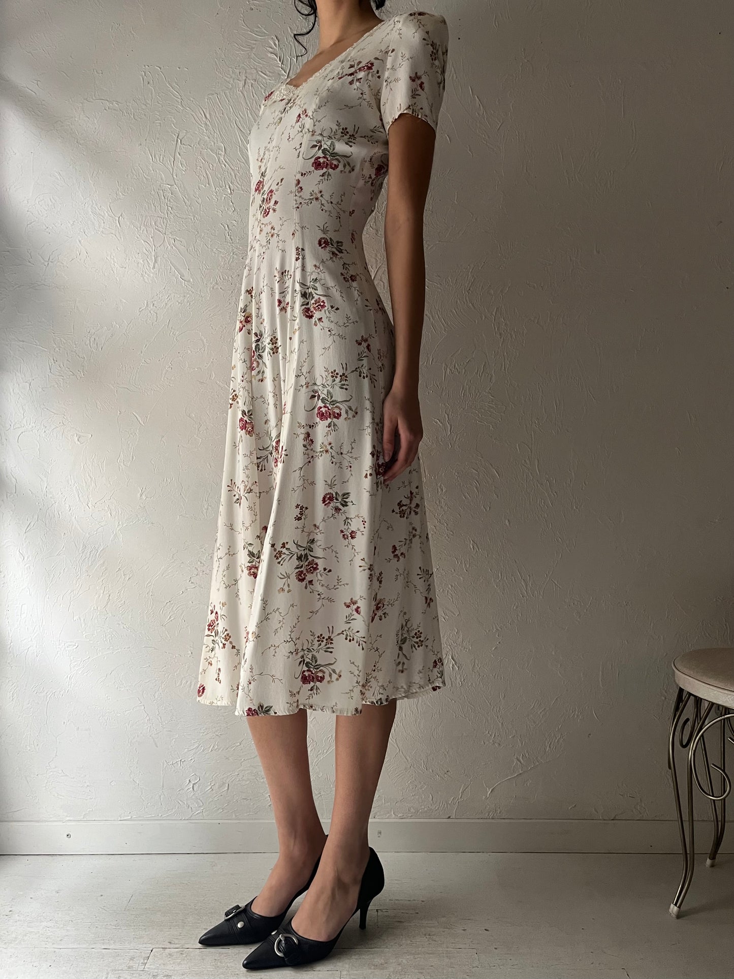 90s 'Decked Out' White Floral Dress / Medium