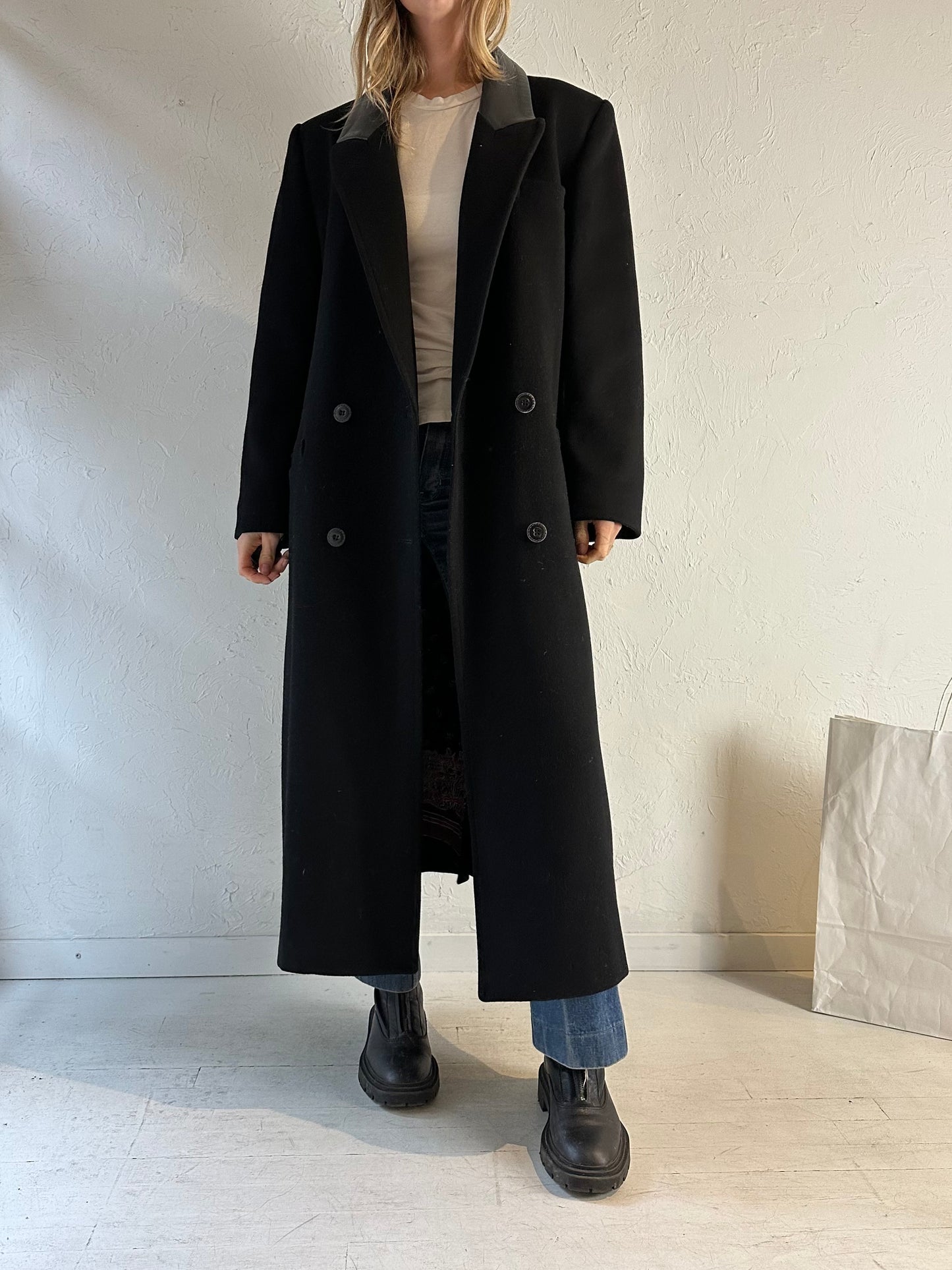 90s ‘London Fog’ Black Wool Coat / Medium