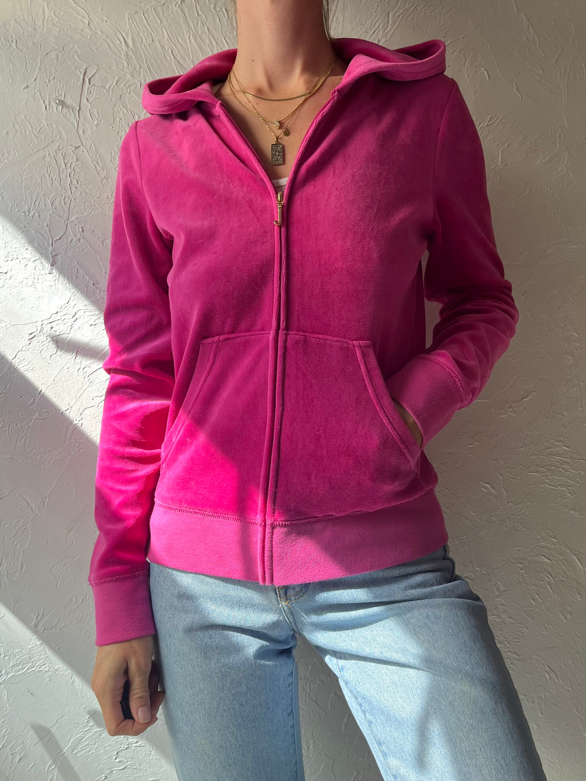Y2K 'Juicy Couture' Hot Pink Rhinestone Crest Zip Up Hoodie / Edgy McBling Coquette Streetwear 2000s Baddie Fashion / Large