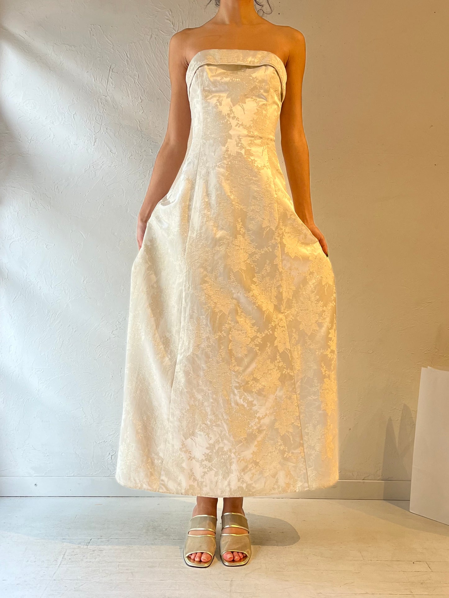 90s ‘Jessica McClintock’ Cream Strapless Formal Dress / Medium