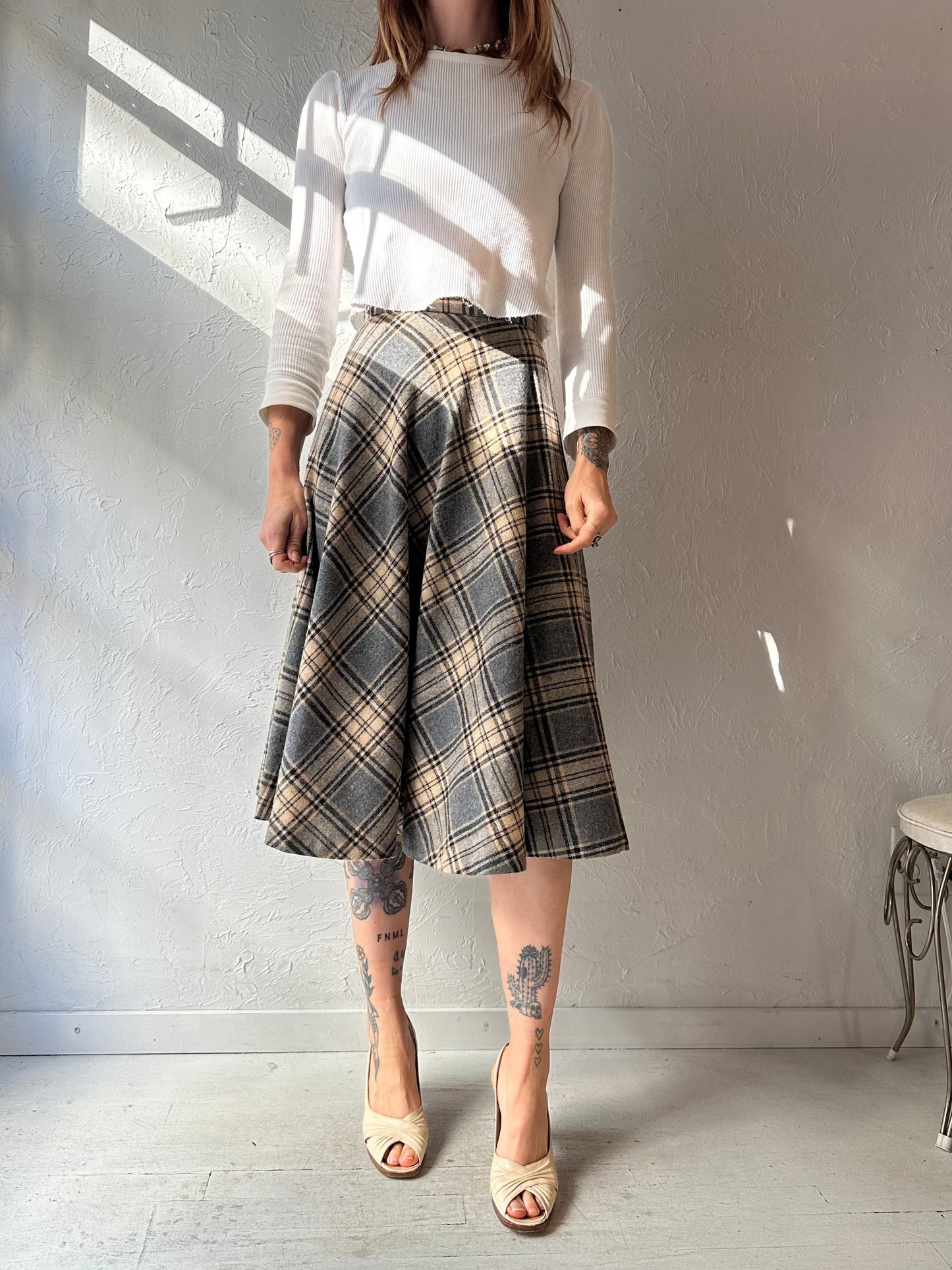 70s Plaid Wool Midi Skirt / XS