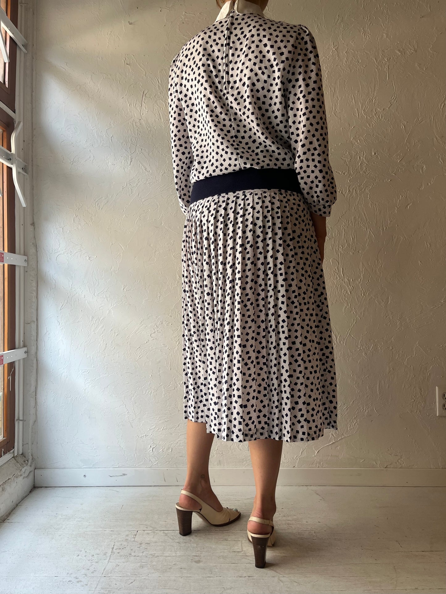 80s 'Demaro' Patterned Drop Waist Casual Spring Midi Dress / Union Made / Medium