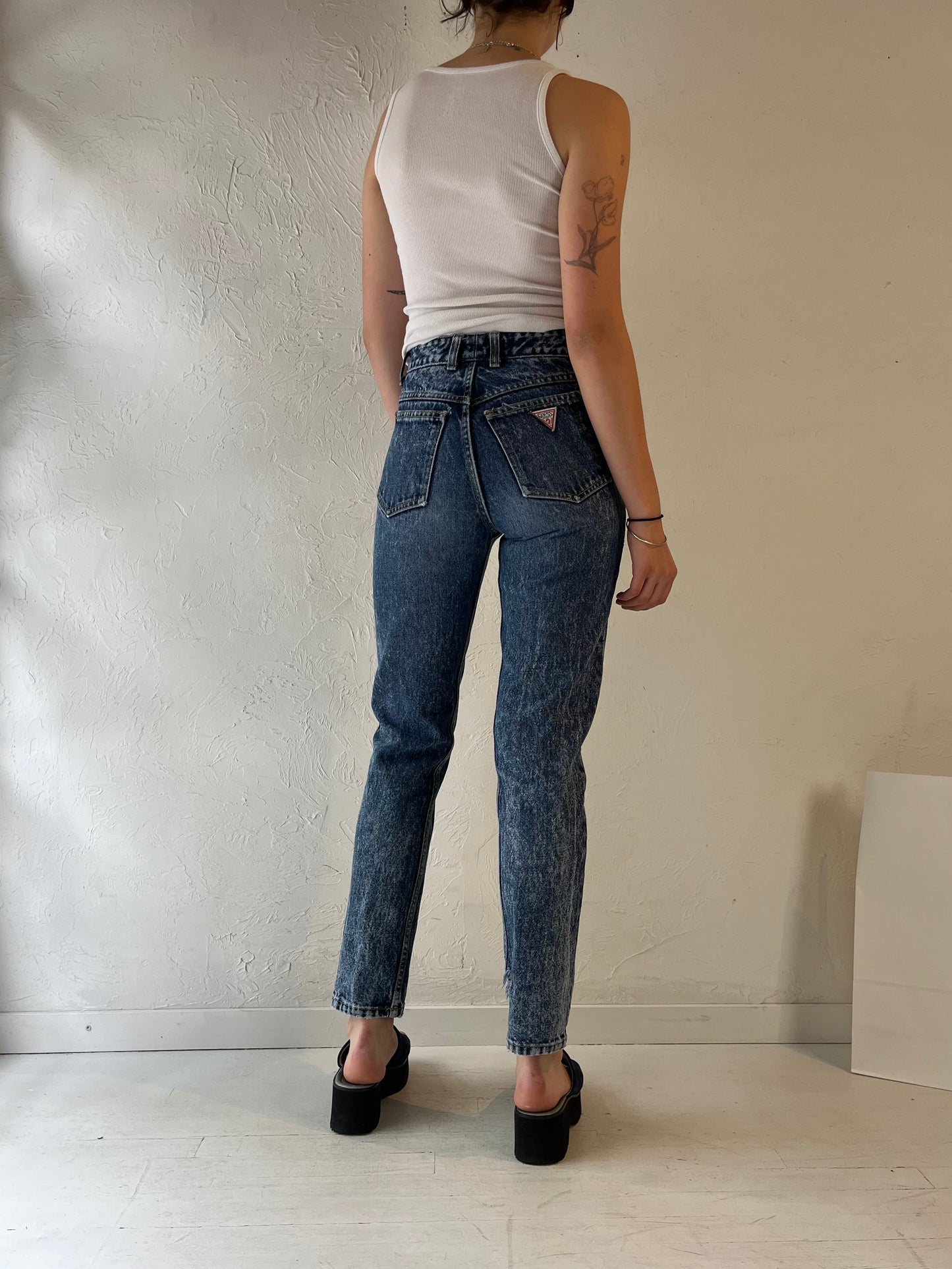 90s 'Guess' Acid Wash Skinny Jeans / 26