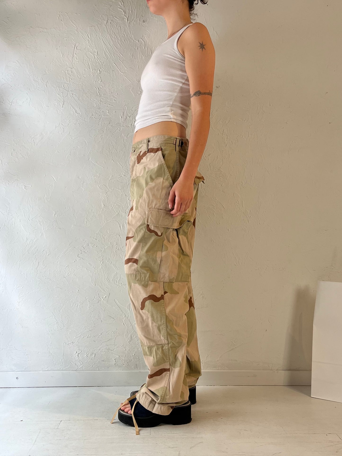 Vintage Desert Camo Authentic Army Pants / Medium