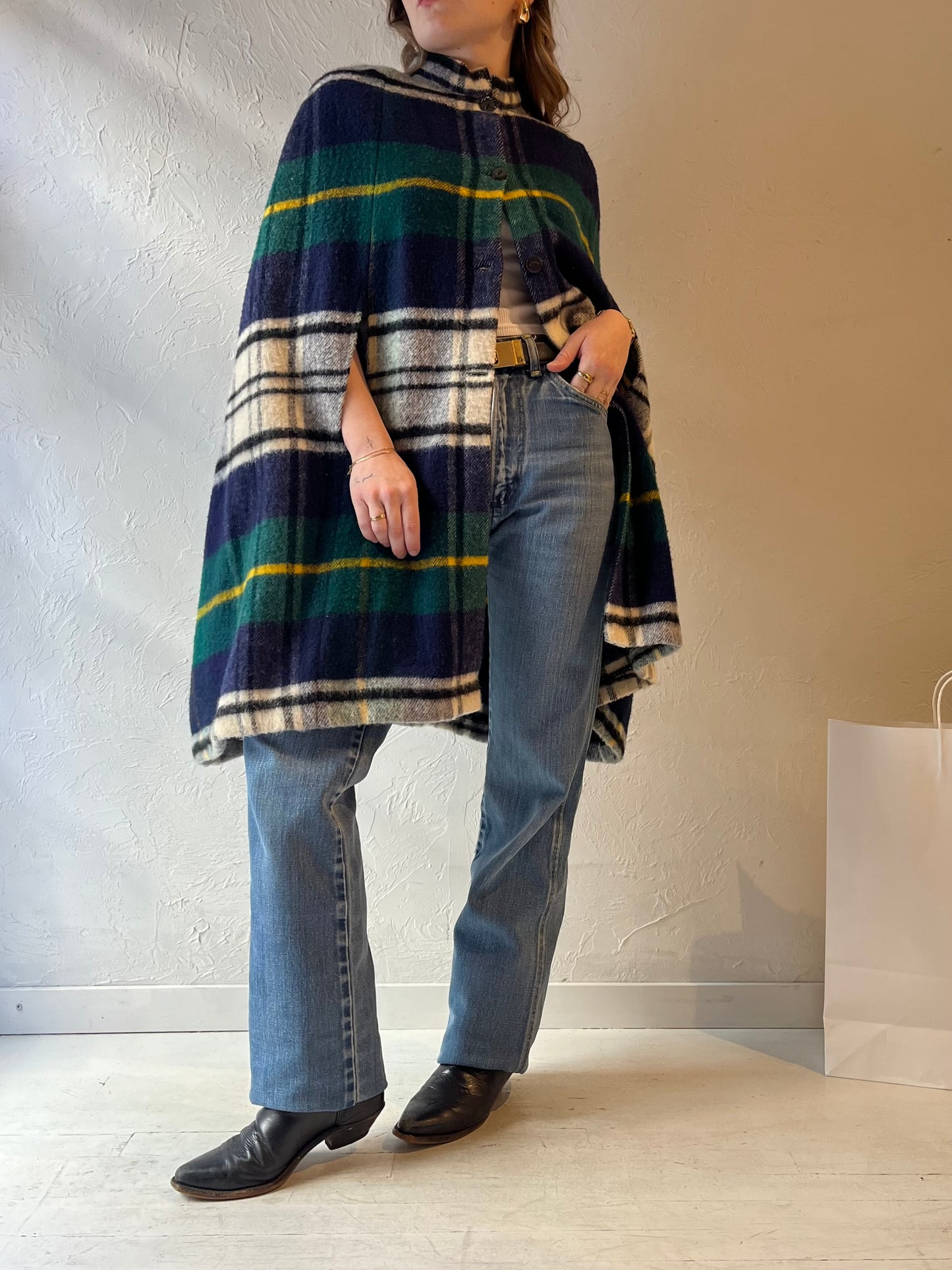 80s ‘Kayso’ Plaid Wool Cape / One Size