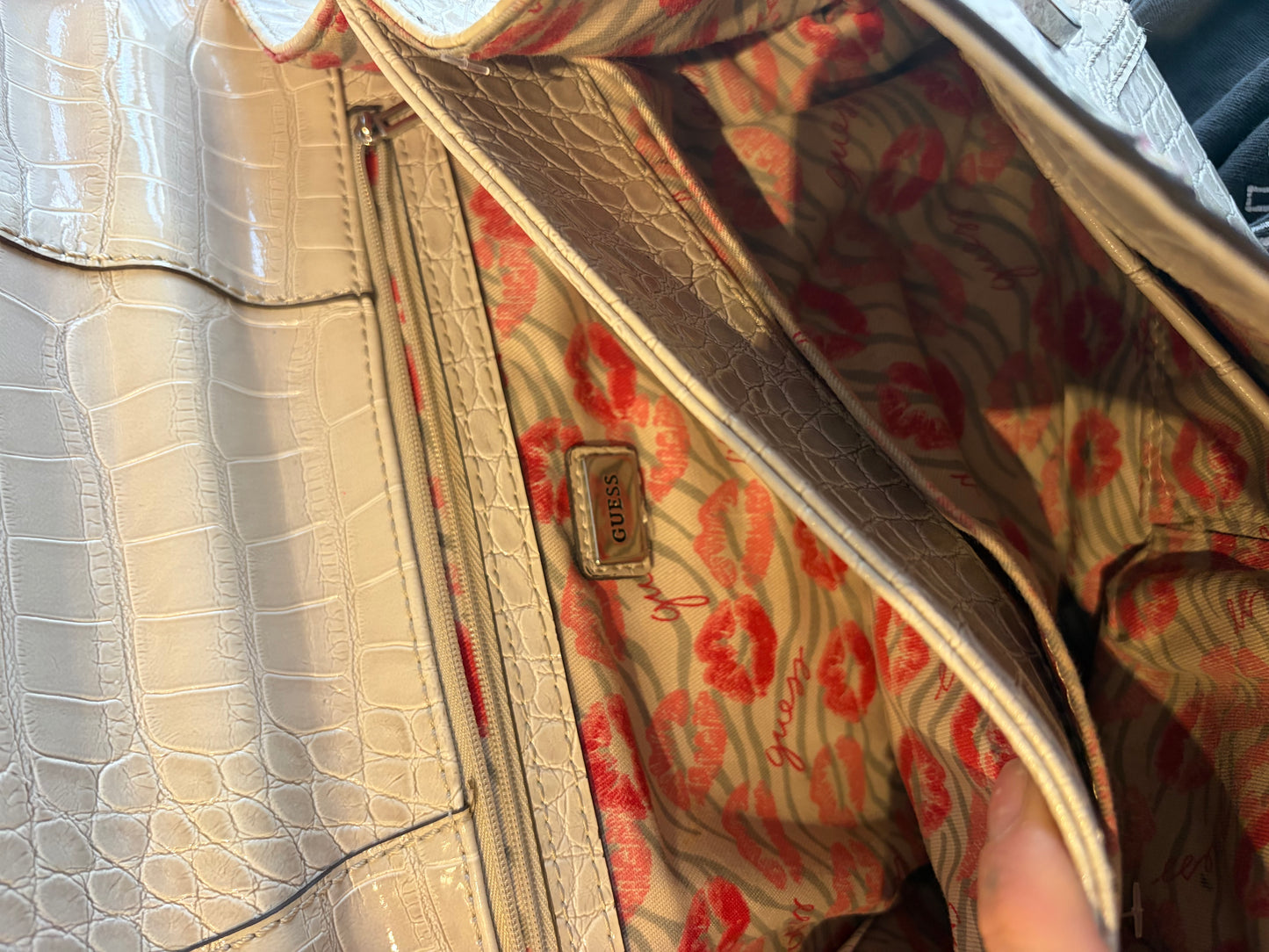 Y2k ‘Guess’ White Patent Leather Purse