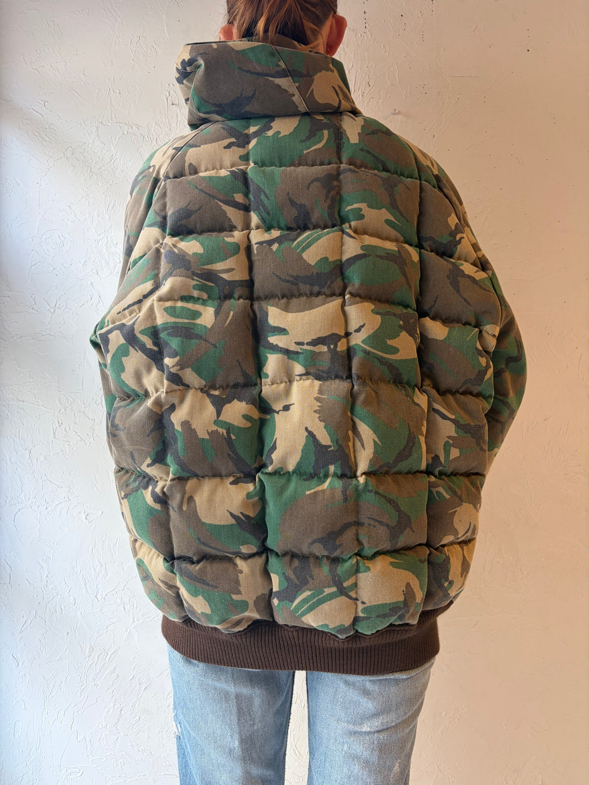 80s ‘Thermo King’ Woodland Camo Hunting Winter Puffer Jacket / Made in Canada/ Medium