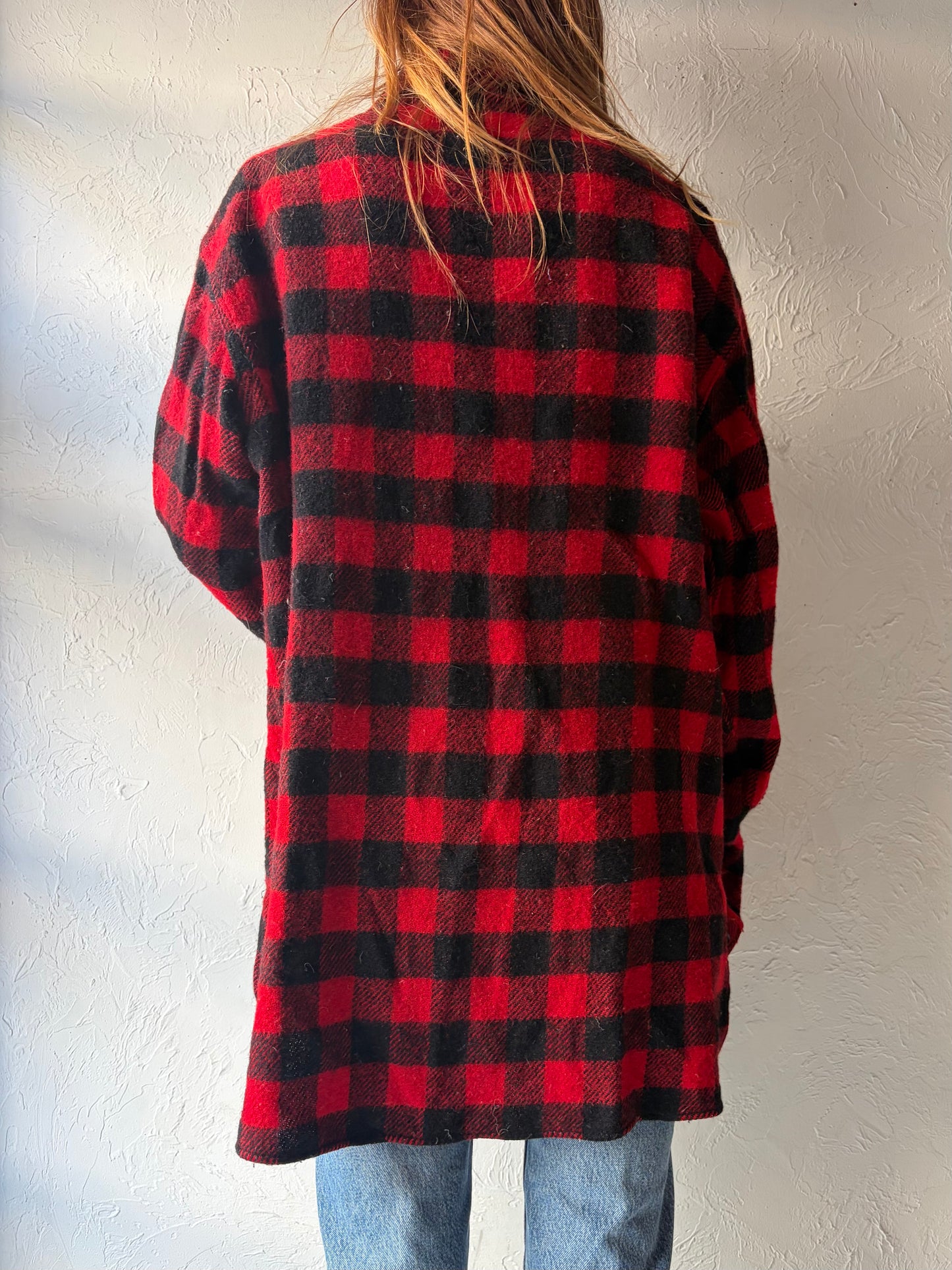 Vintage 'Woolrich' Red Plaid Knit Shit / Large
