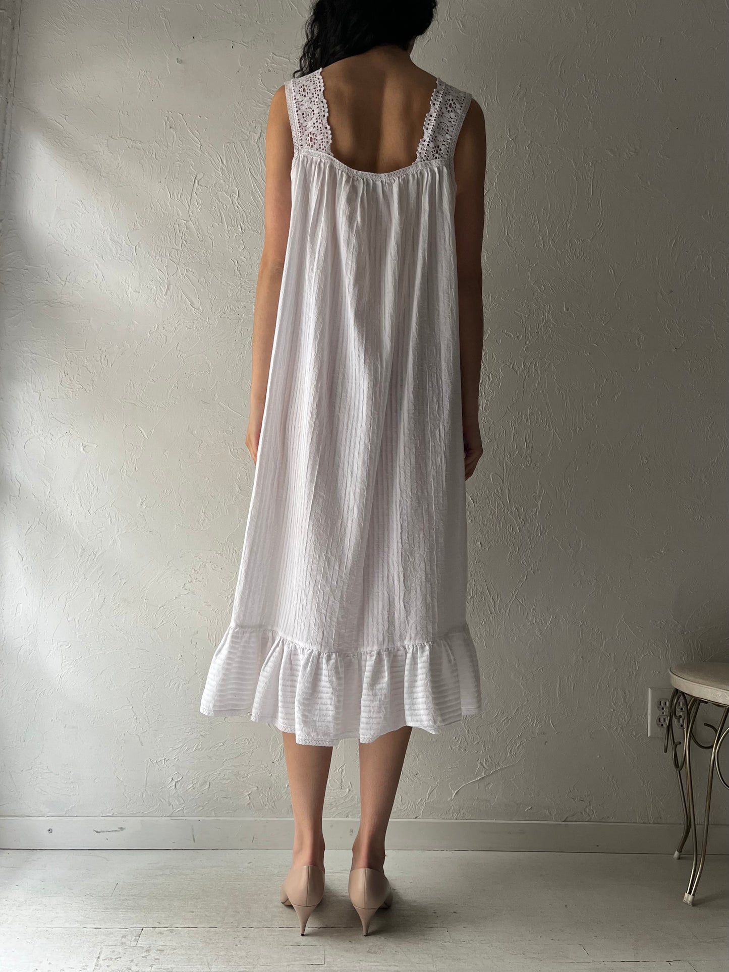90s 'Willow Creek' White Cottage Core Midi Dress / Large