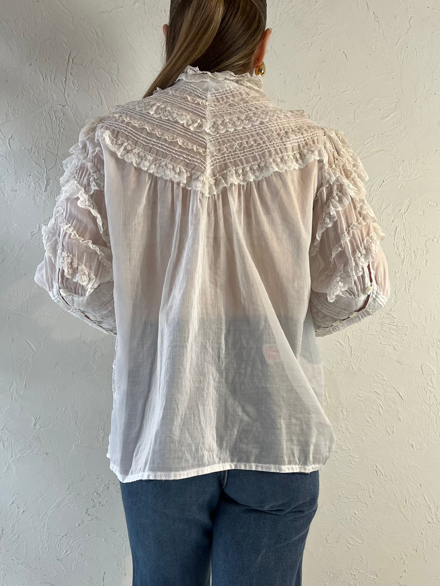 Vintage White Lace Long Sleeve Blouse / Small