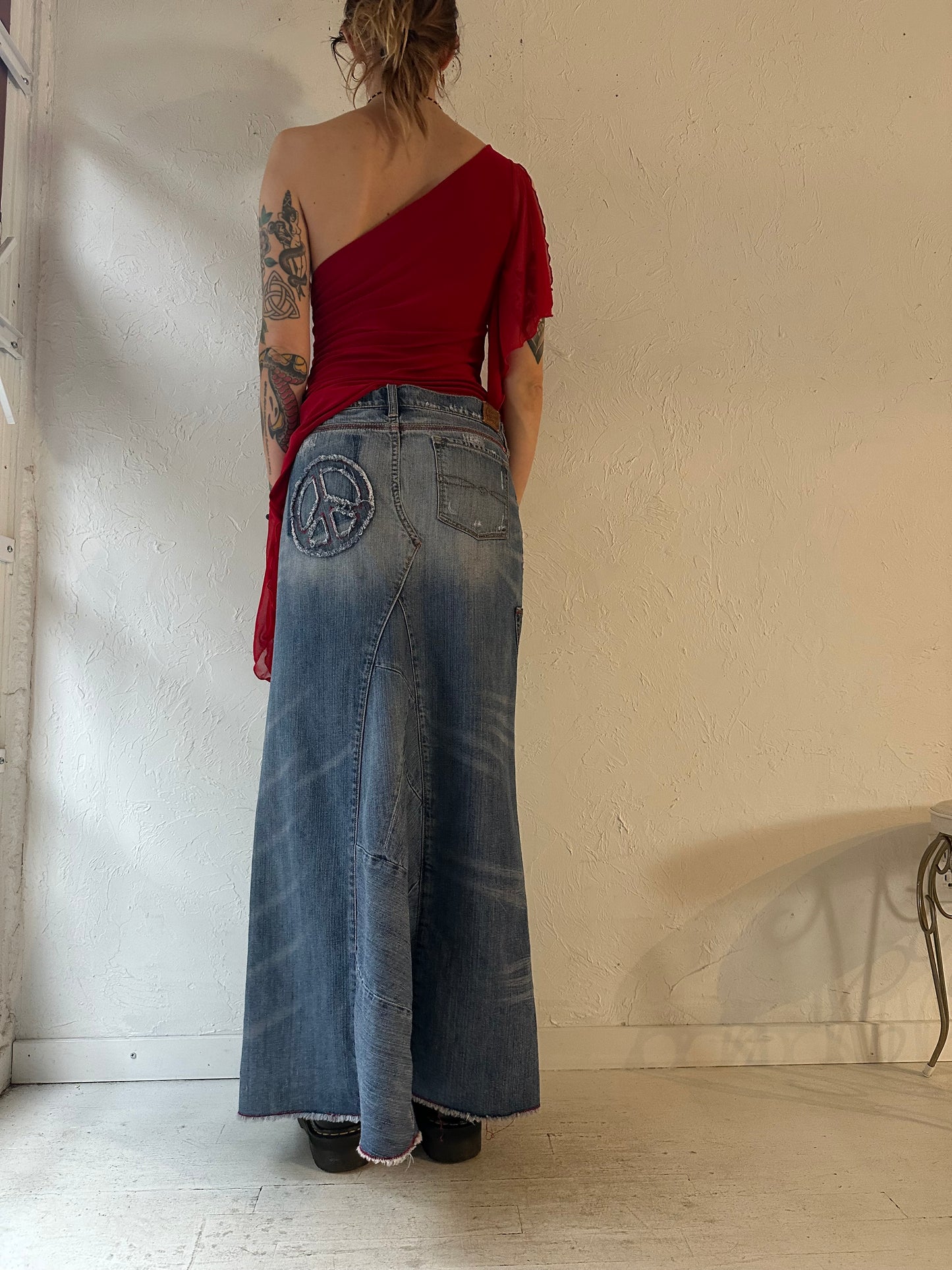 Y2K ‘Lucky Brand’ Denim Maxi Skirt / Large