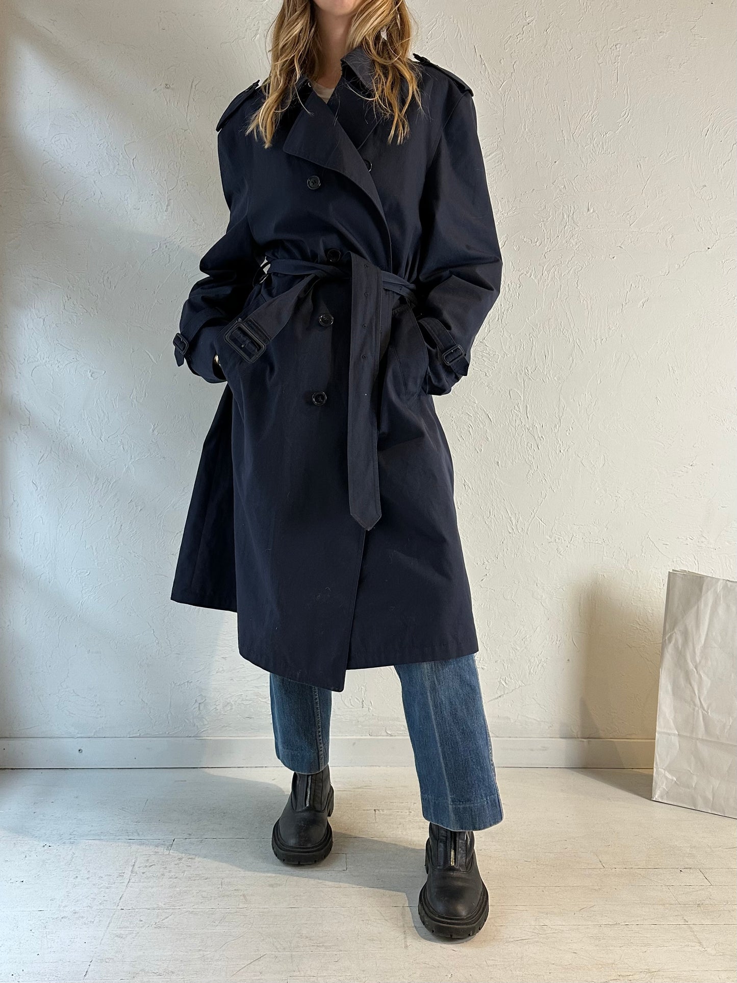 90s ‘London Fog’ Navy Blue Trench Coat / Large