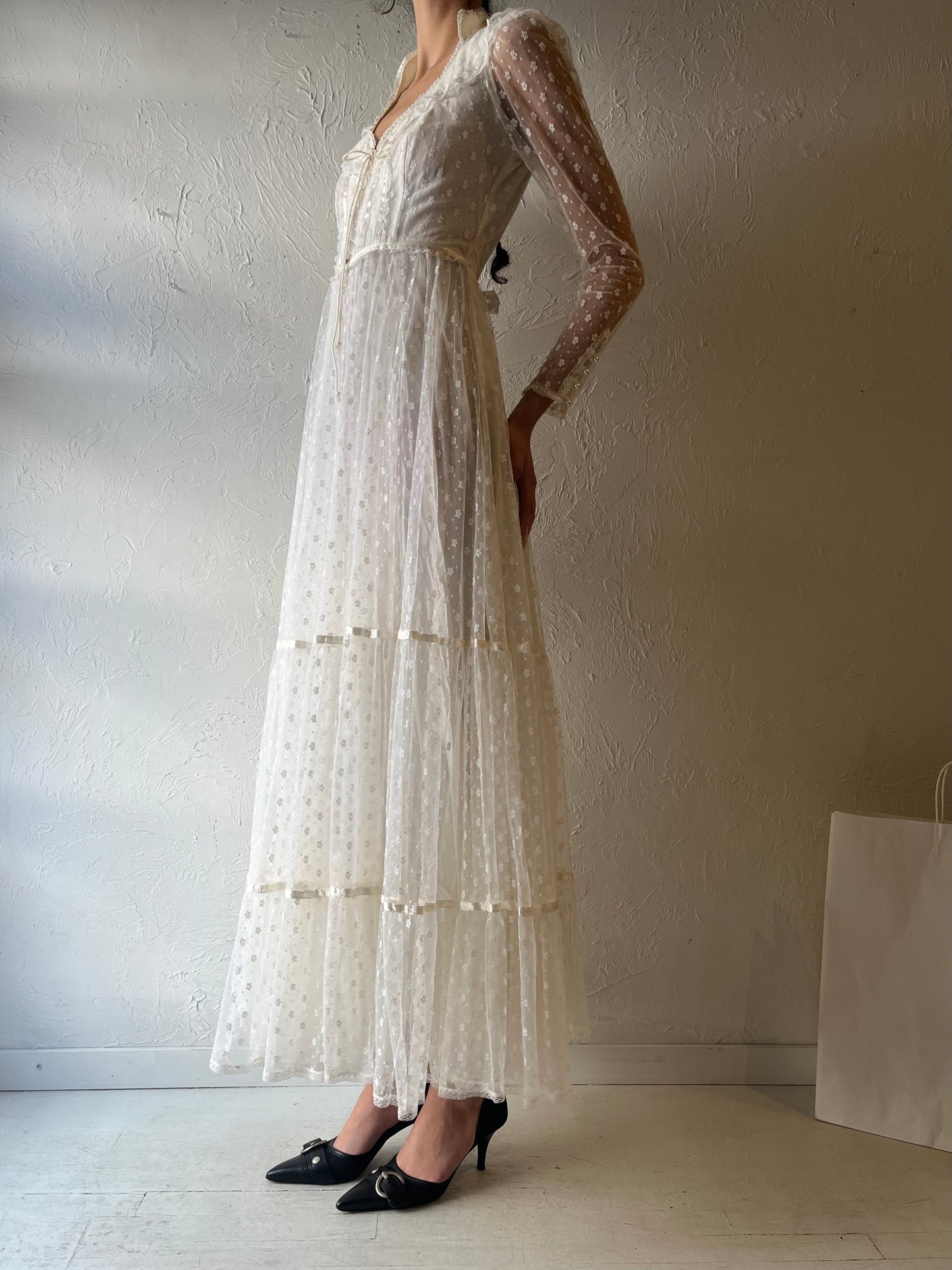 70s ‘Gunne Sax’ White Lace Wedding Dress / Small