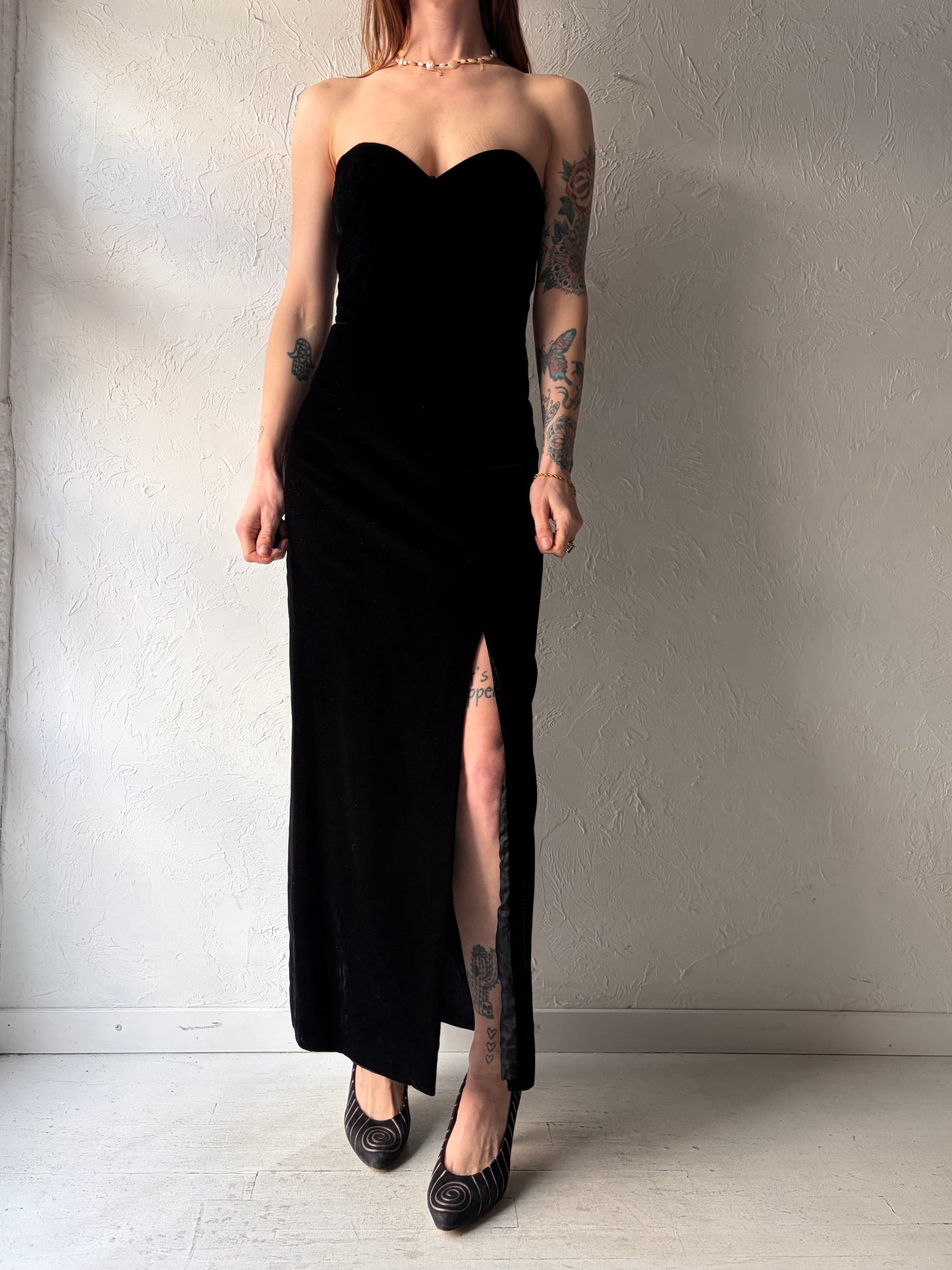 Vintage Black Strapless Velvet Formal Dress / Small