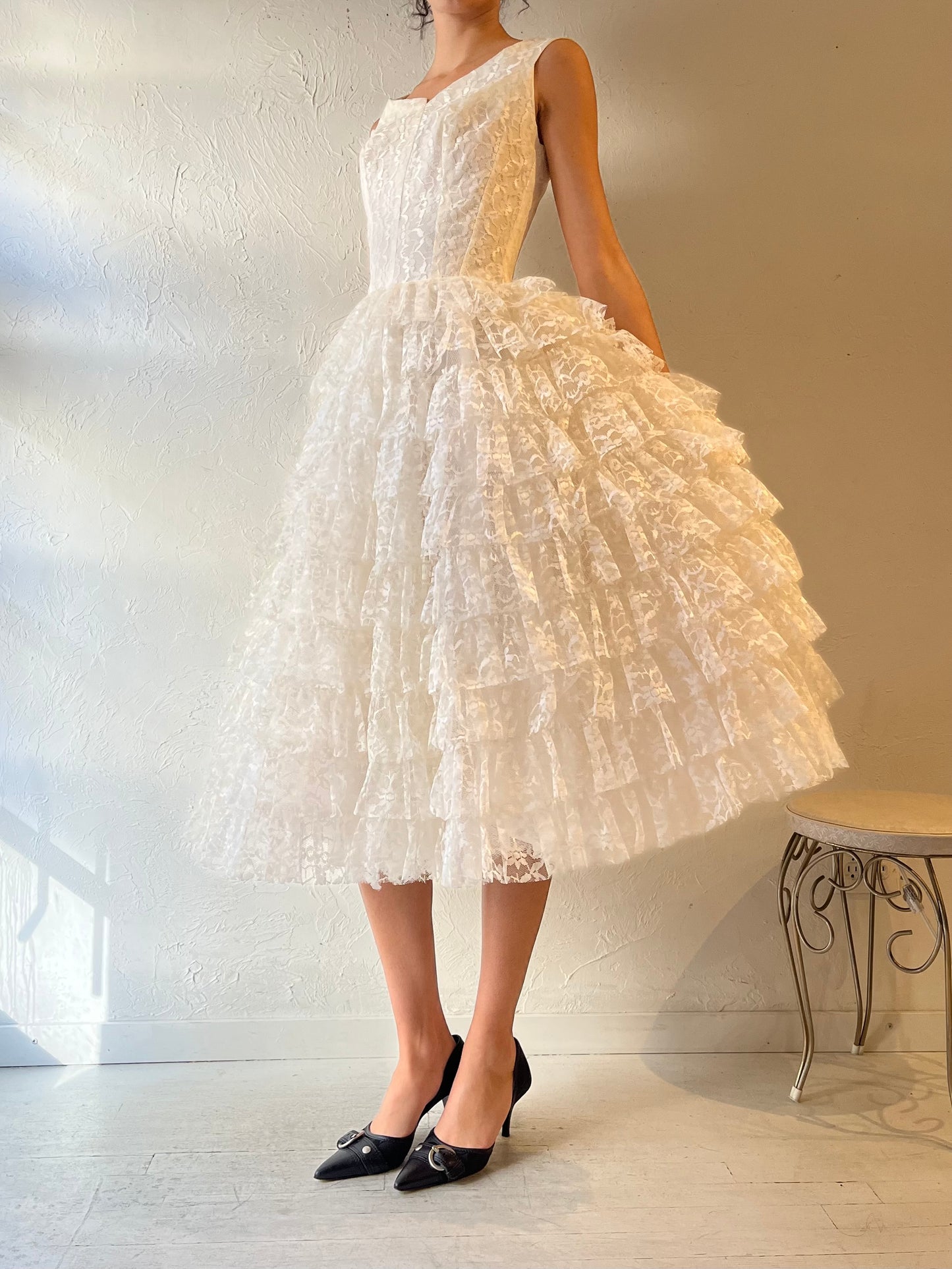 50s White Lace Ruffle Dress / Small