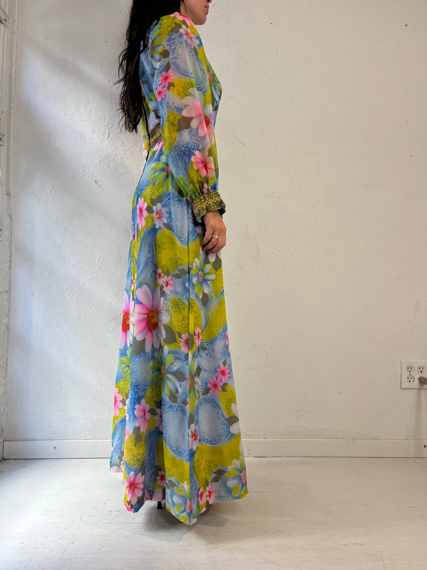 70s Floral Print Long Sleeve Hippie Dress / Small