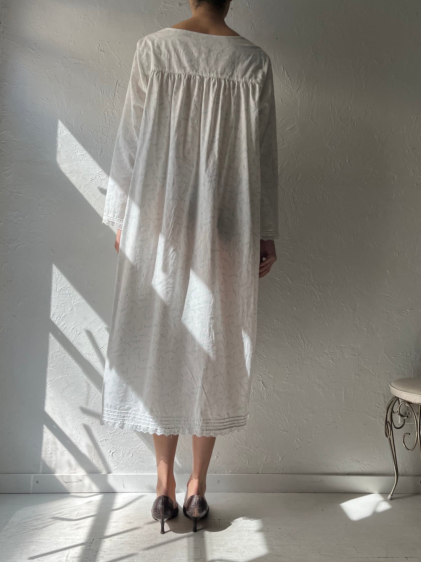 90s 'Eileen West' White Floral Long Sleeve Summer Nighty Dress / Vintage 1990s Cotton Cottagecore Midi Nightgown / Large