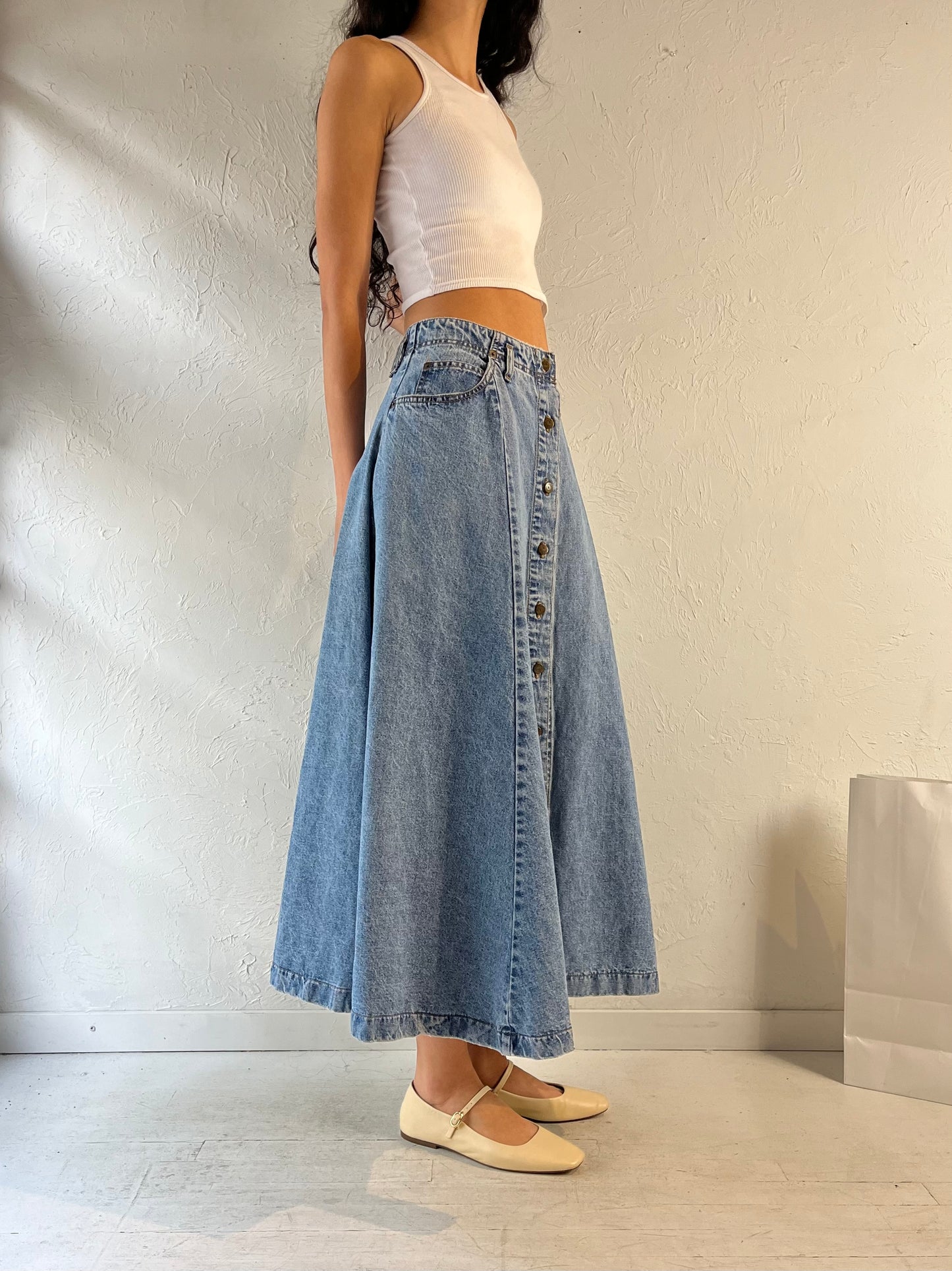 90s ‘Guess’ Button Up Denim Skirt / Medium