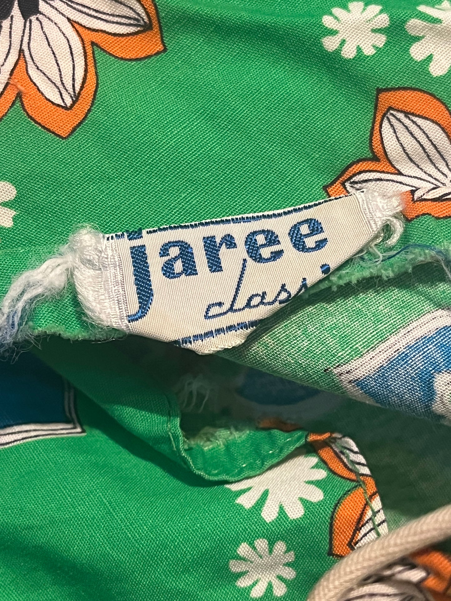 70s 'Jaree Classics' Green Retro Floral Summer Mini Dress / Vintage 1970s Boho Garden Party / Medium