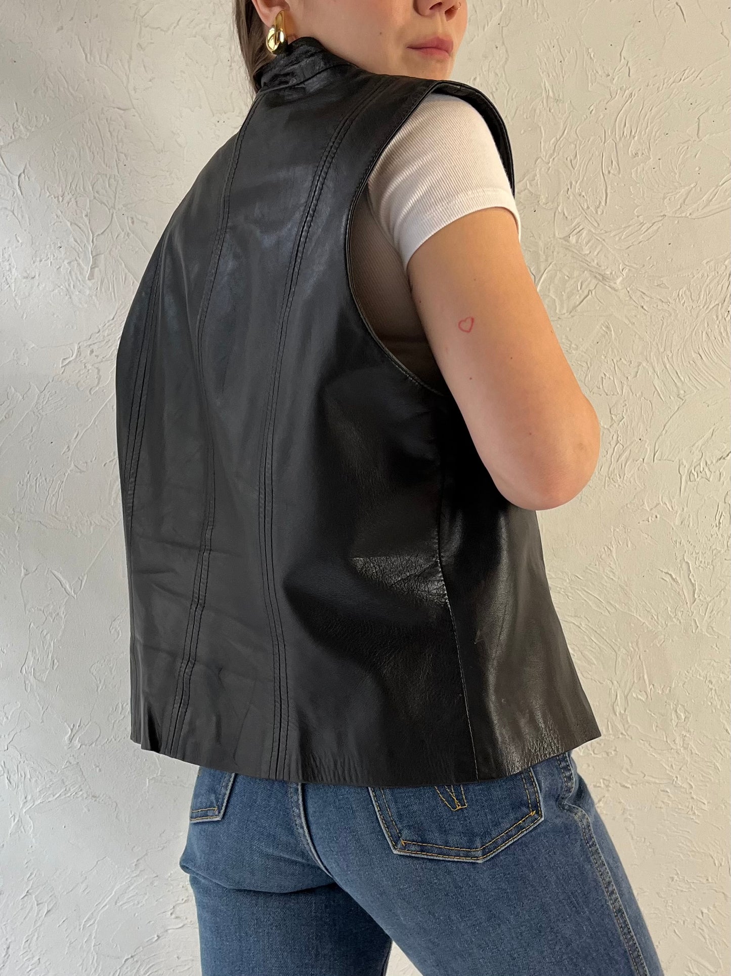 90s ‘Danier’ Black Leather Vest / Large