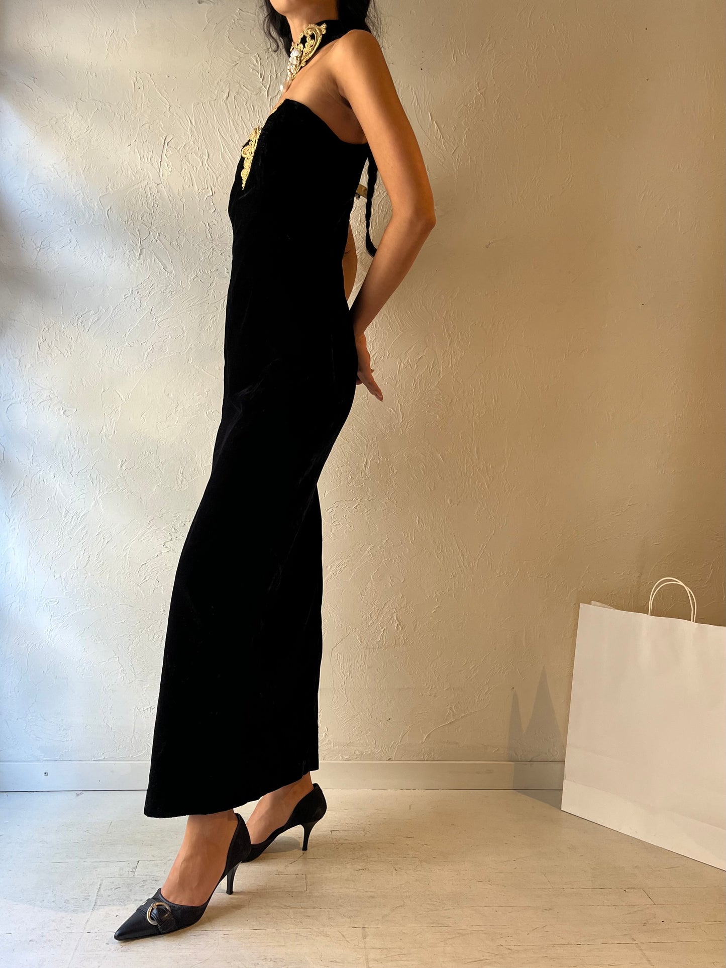 90s Black Velvet Formal Dress / Small