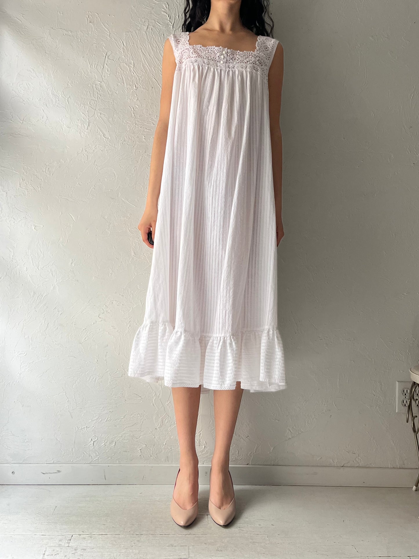 90s 'Willow Creek' White Cottage Core Midi Dress / Large
