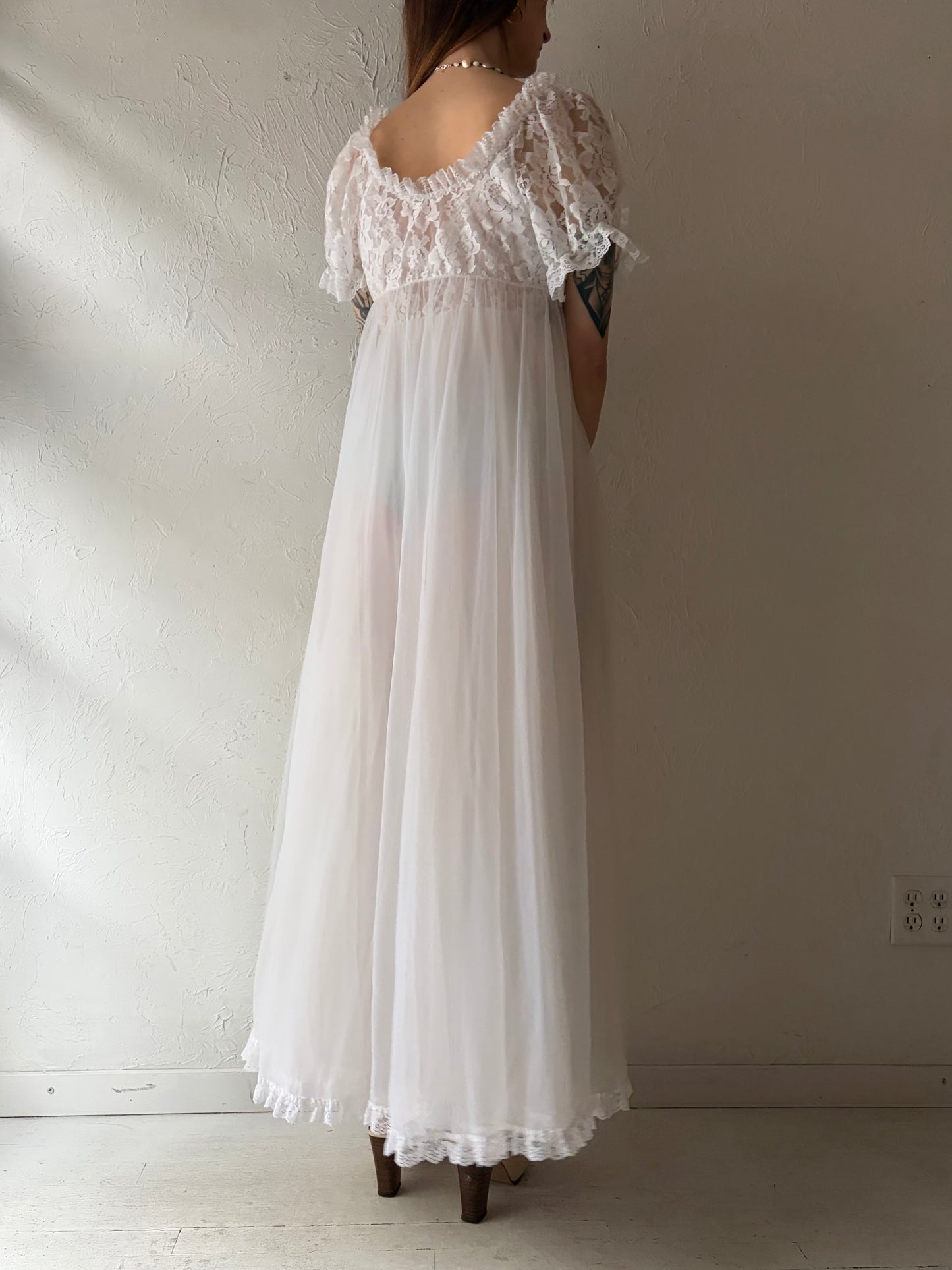 80s White Romantic Lace Lingerie Set / Vintage 1980s Night Gown Peignoir  Robe / Small- Medium