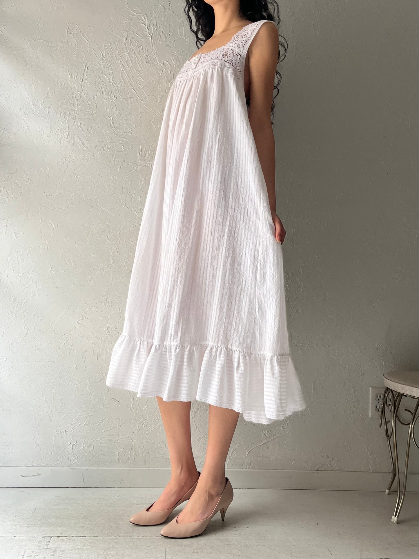 90s 'Willow Creek' White Cottage Core Midi Dress / Large