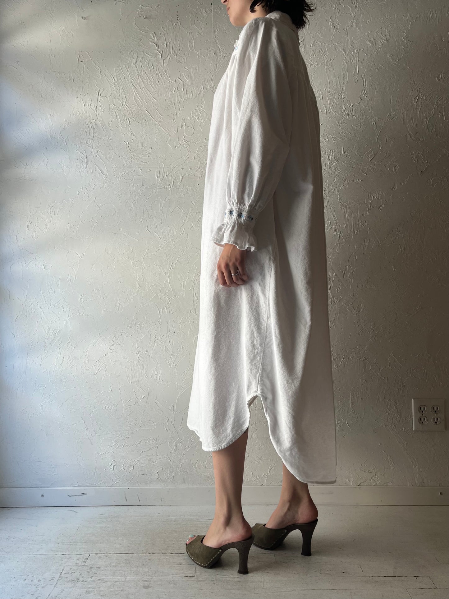 90s White Embroidered Flannel Cozy Nightgown Dress / Vintage 90s Cozy Romantic Cottagecore Sleep Dress / Large