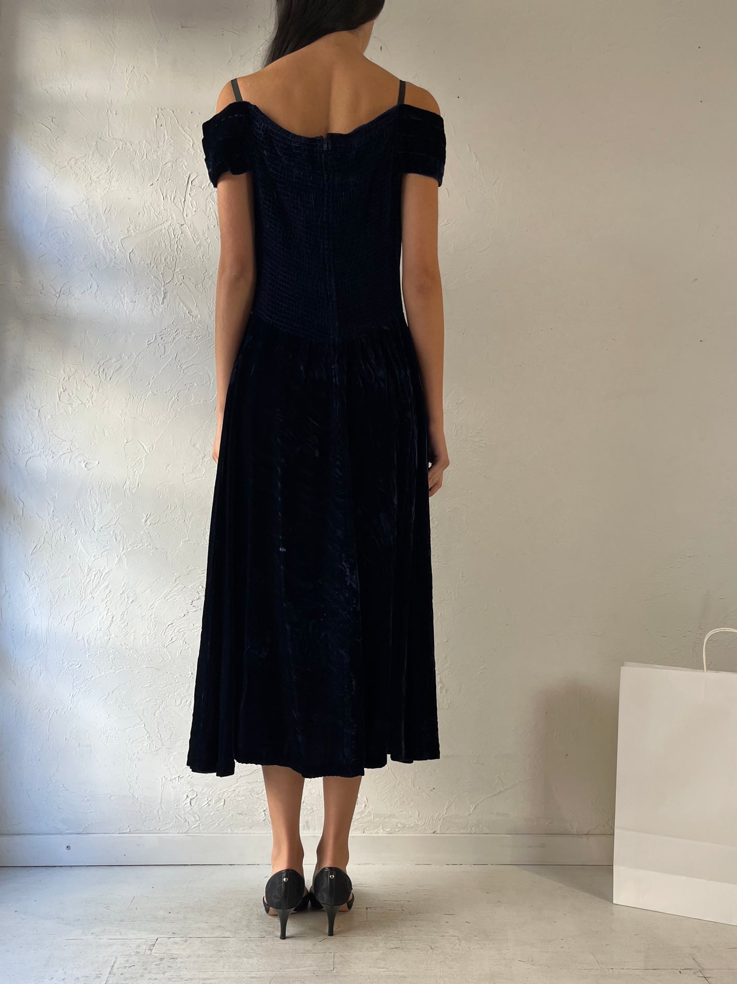 90s ‘Karin Stevens’ Navy Blue Crushed Velvet Dress / Medium