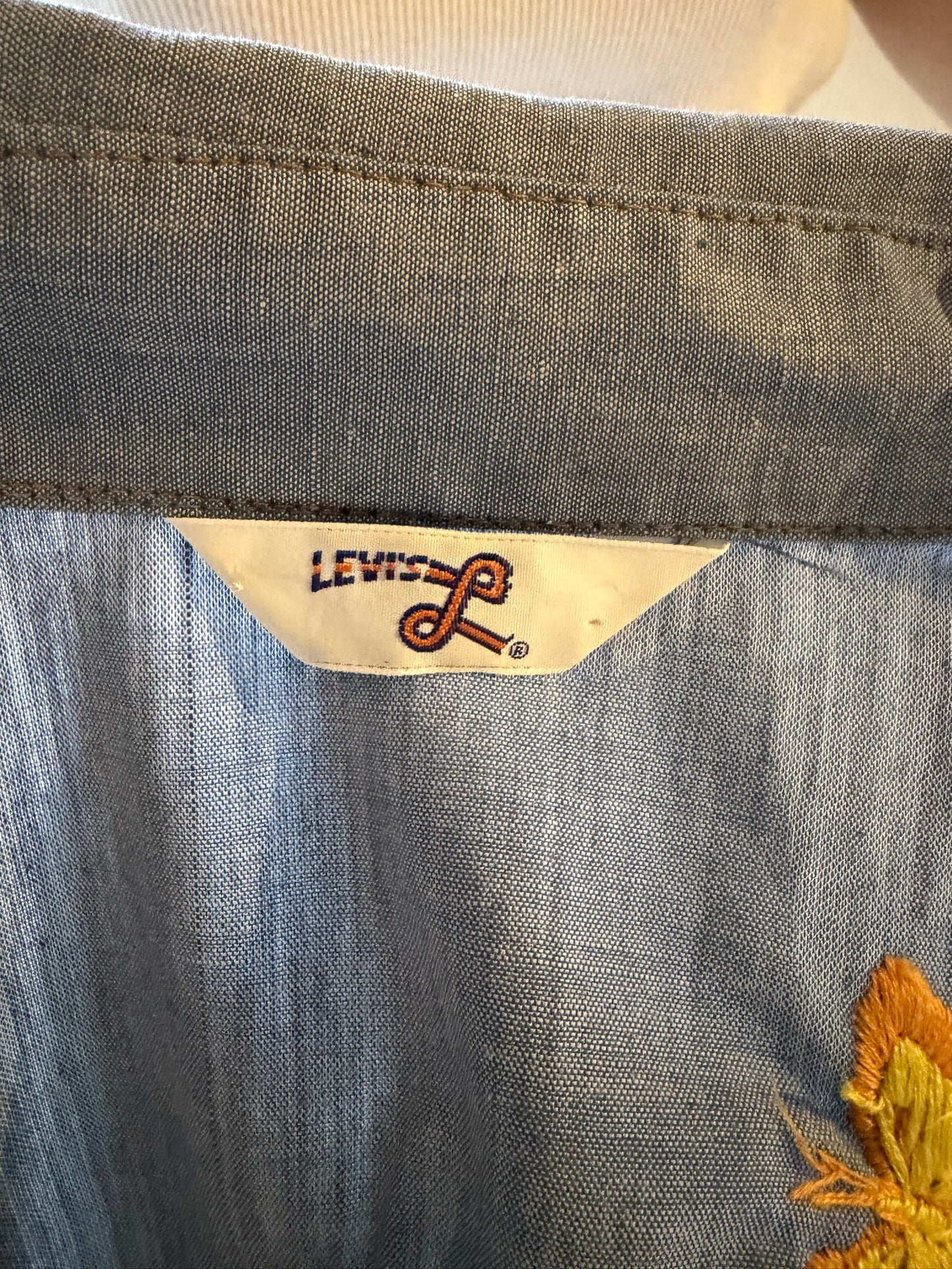 70s 'Levis' Embroidered Mushroom Shirt / Small