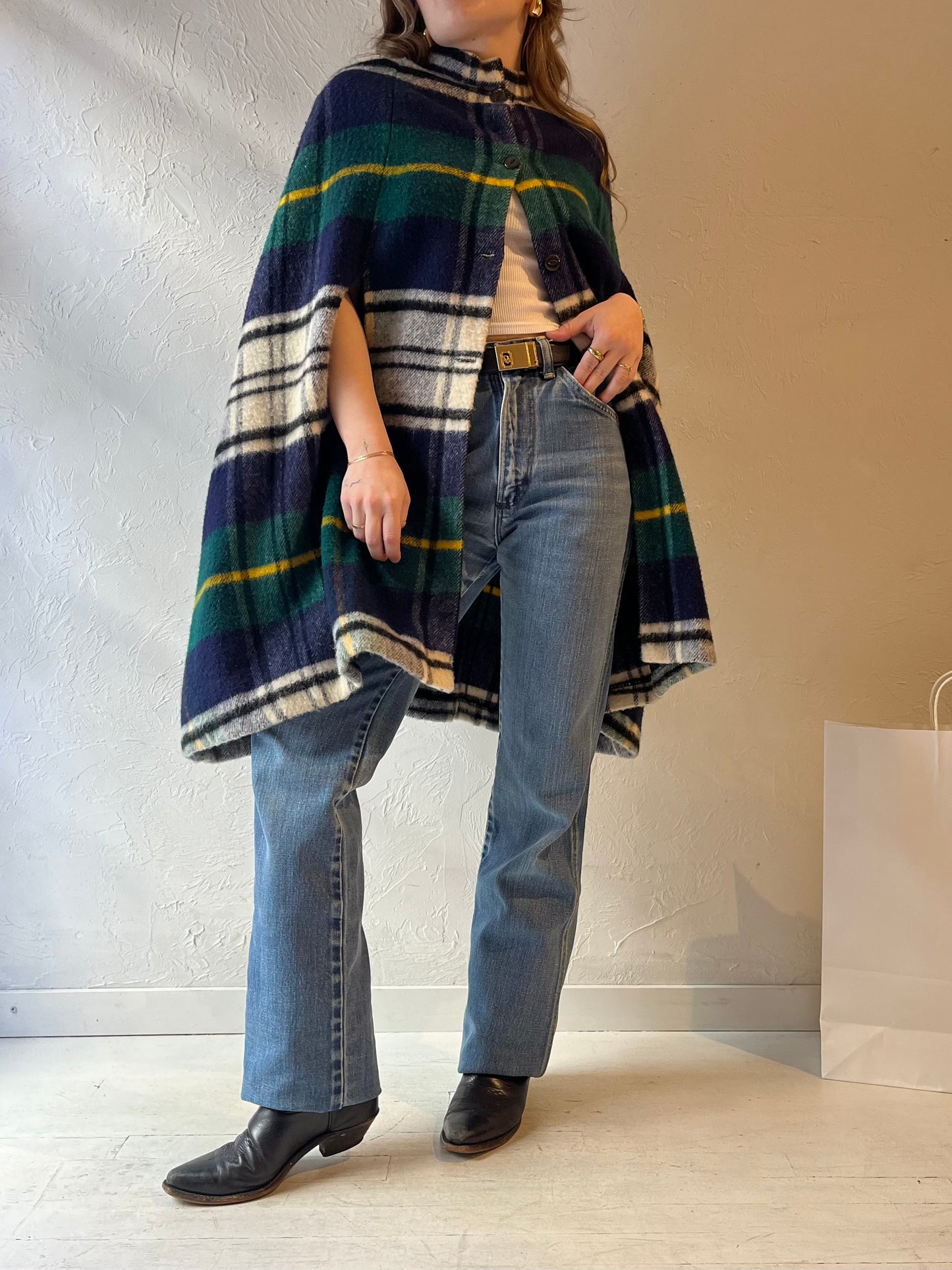 80s ‘Kayso’ Plaid Wool Cape / One Size