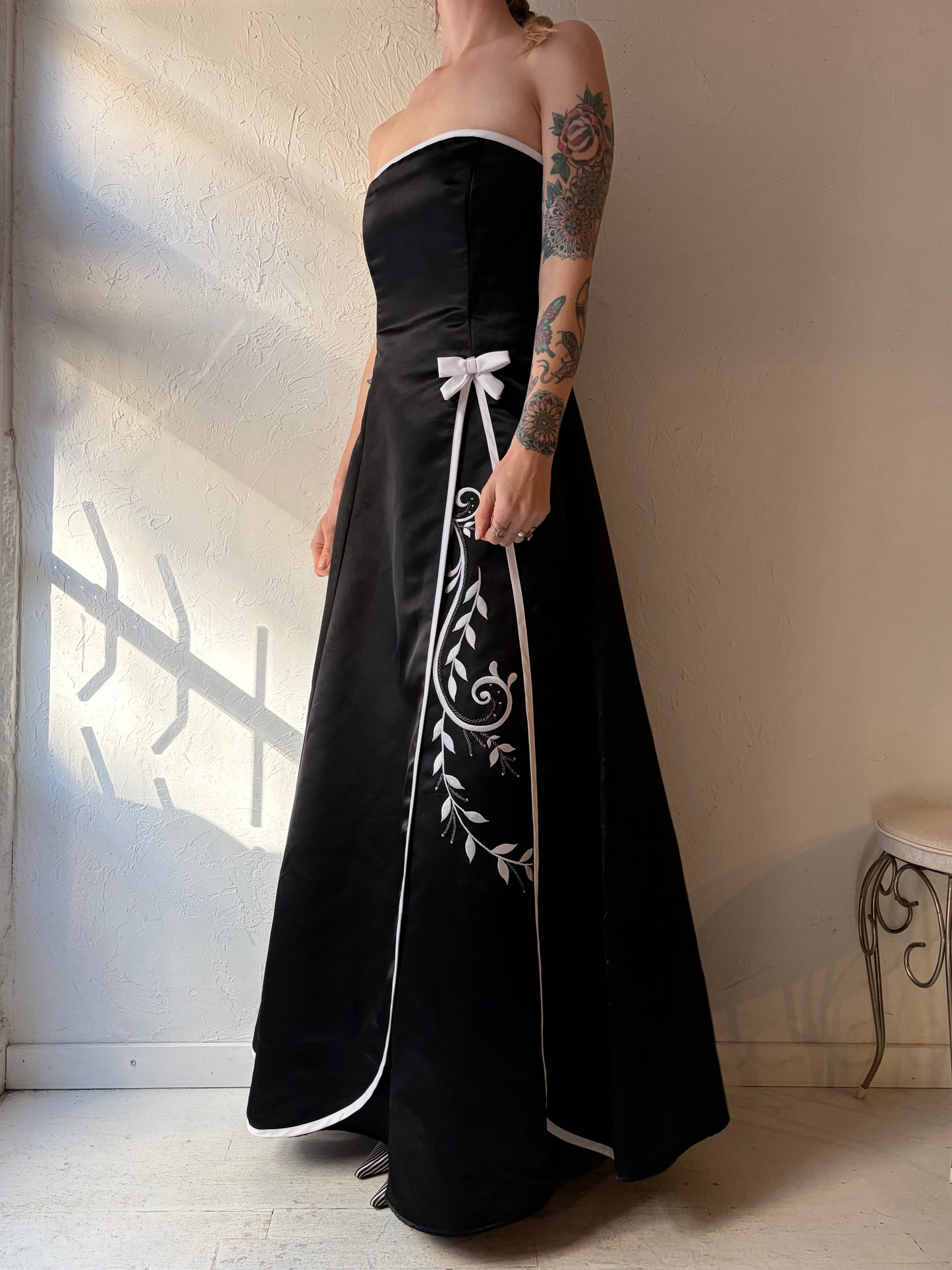 90s 'Fiesta' Black Strapless Formal Dress / Small - Medium