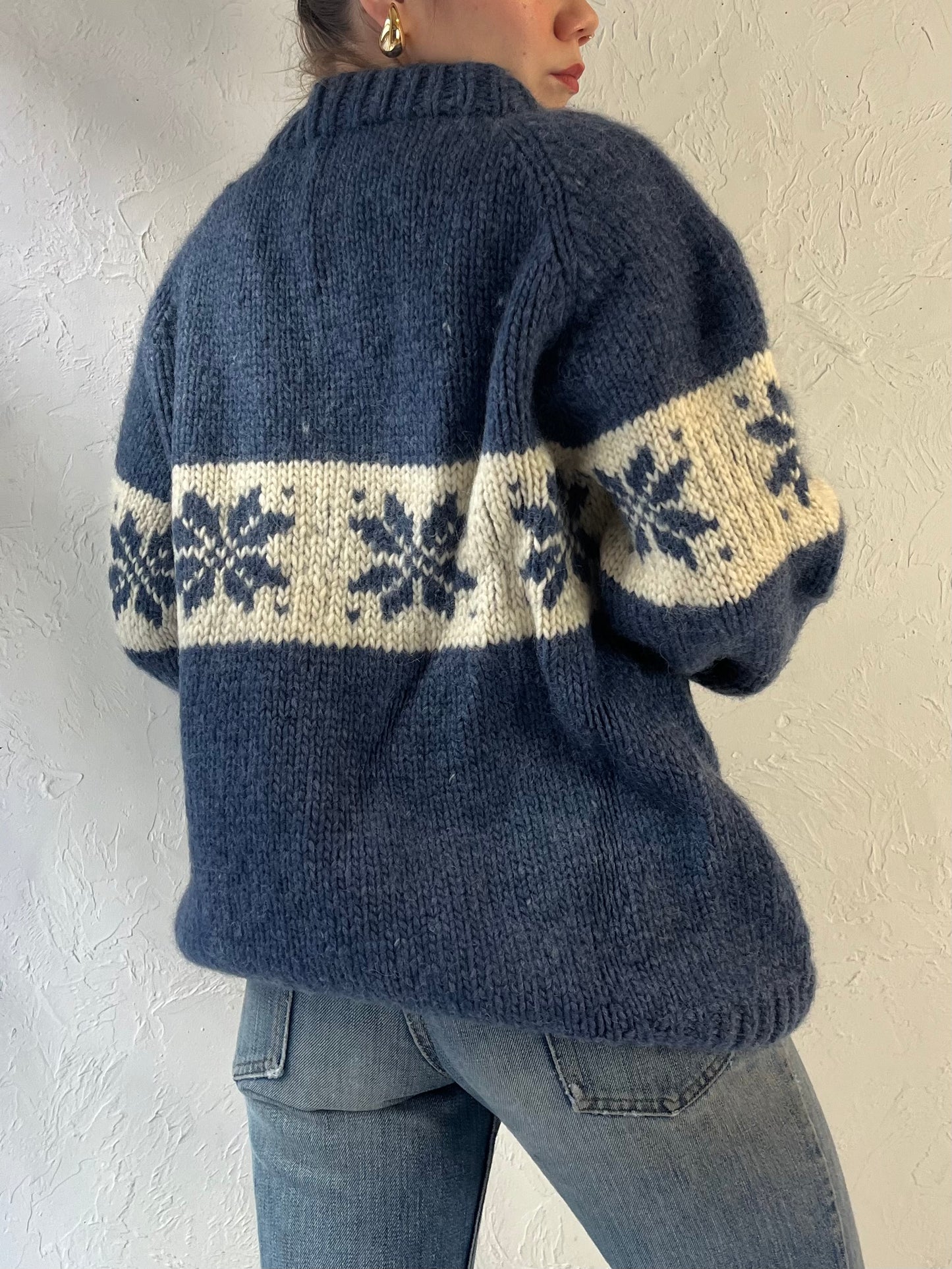 Vintage Hand Knit Wool Snowflake Sweater / Medium