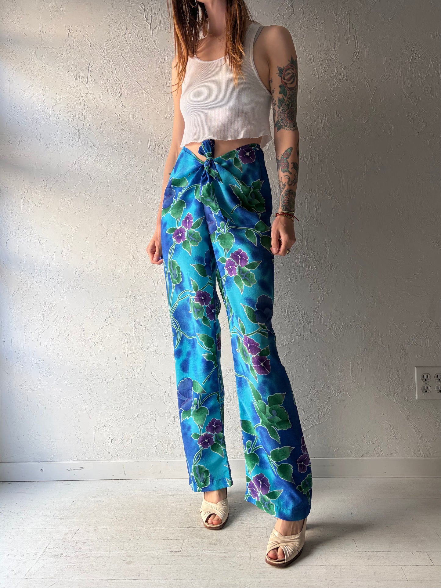90s 'Jessica' Blue Floral Beach Pants / Medium