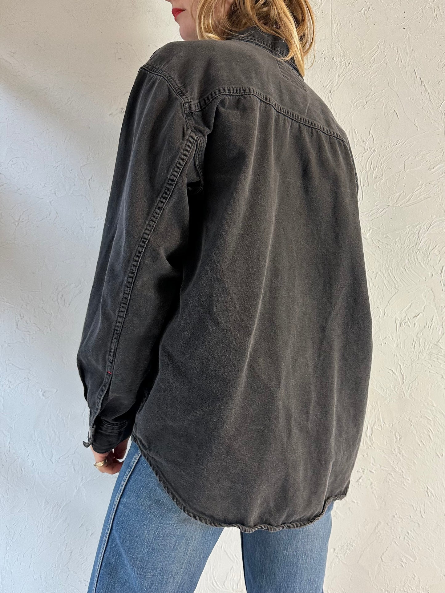 Y2K ‘Levi’s’ Button Up Denim Shirt / Medium