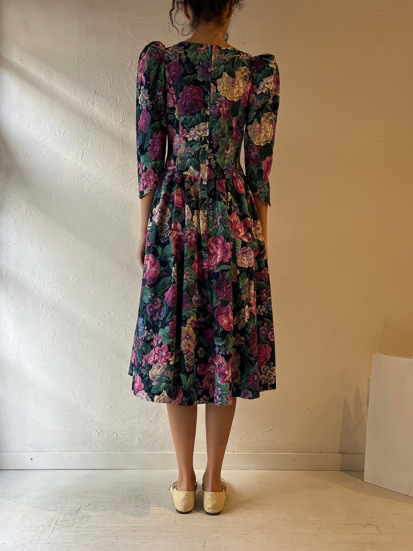 Vintage Handmade Long Sleeve Floral Dress / Small