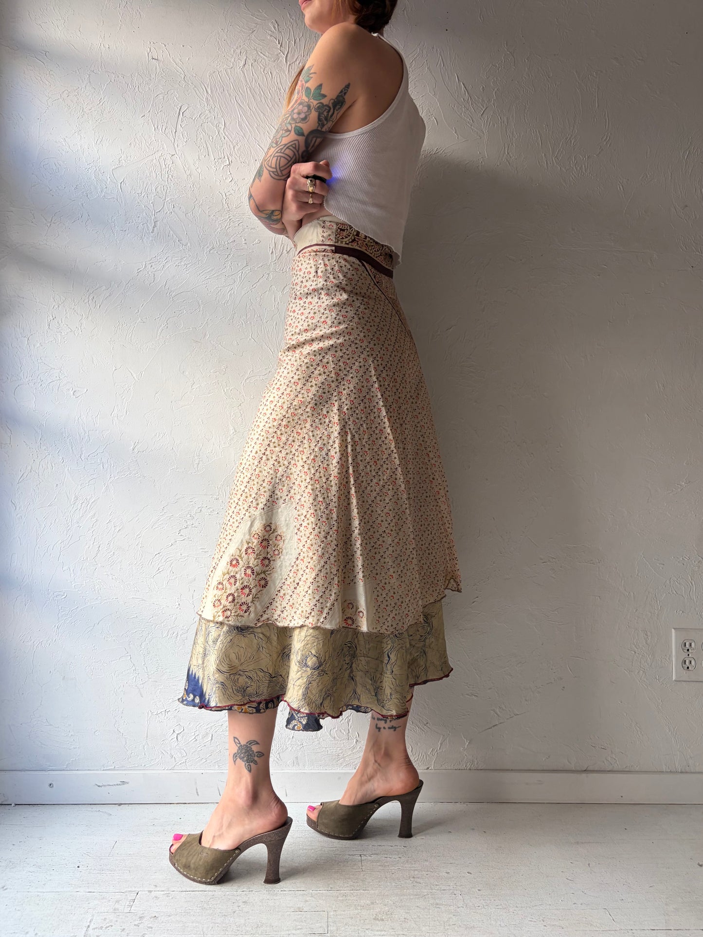 Vintage Patterned Wrap Skirt / Small - Large